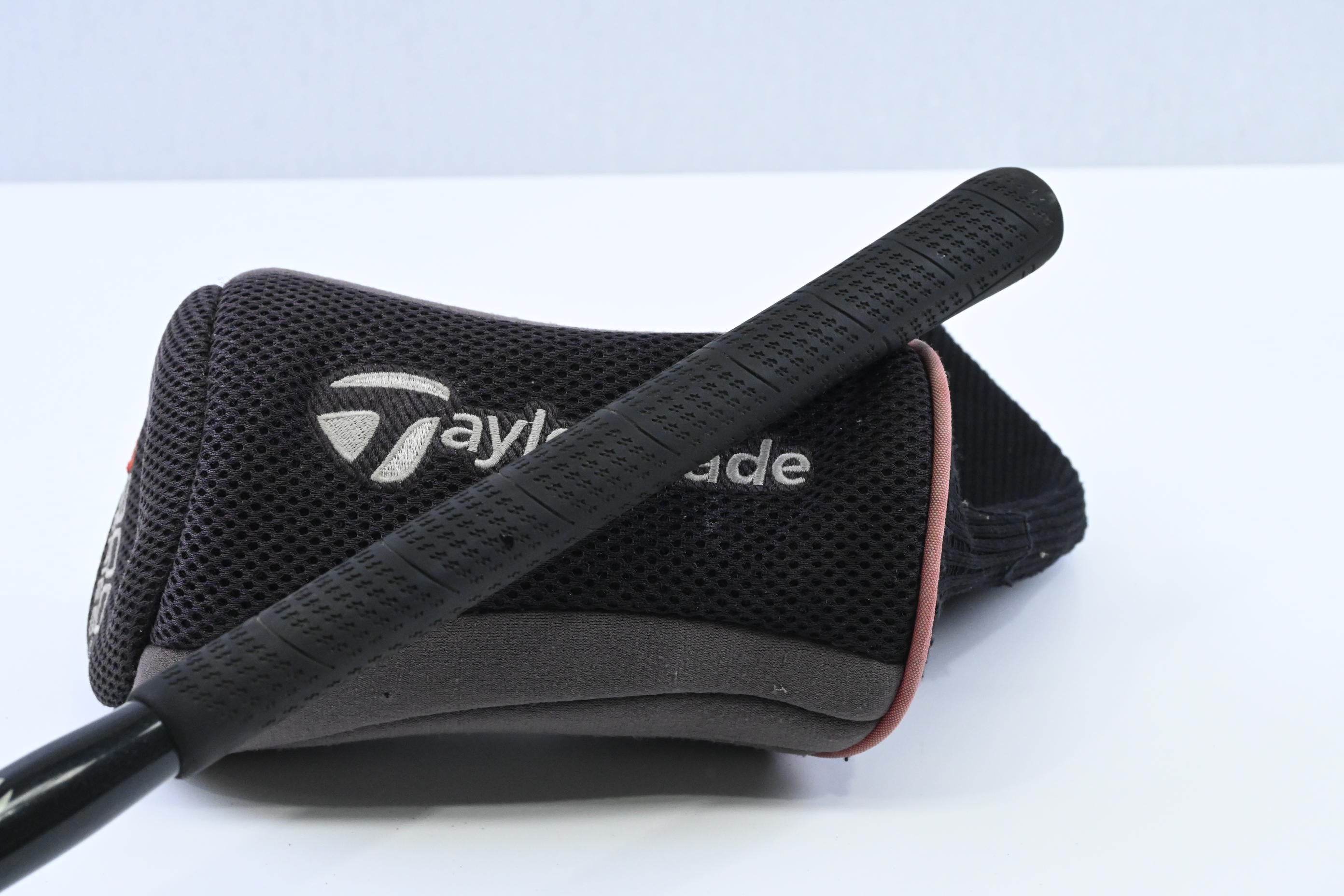Taylormade R360 Ti Driver / 8.5 Degree / Stiff Flex Taylormade Bubble Ultralite