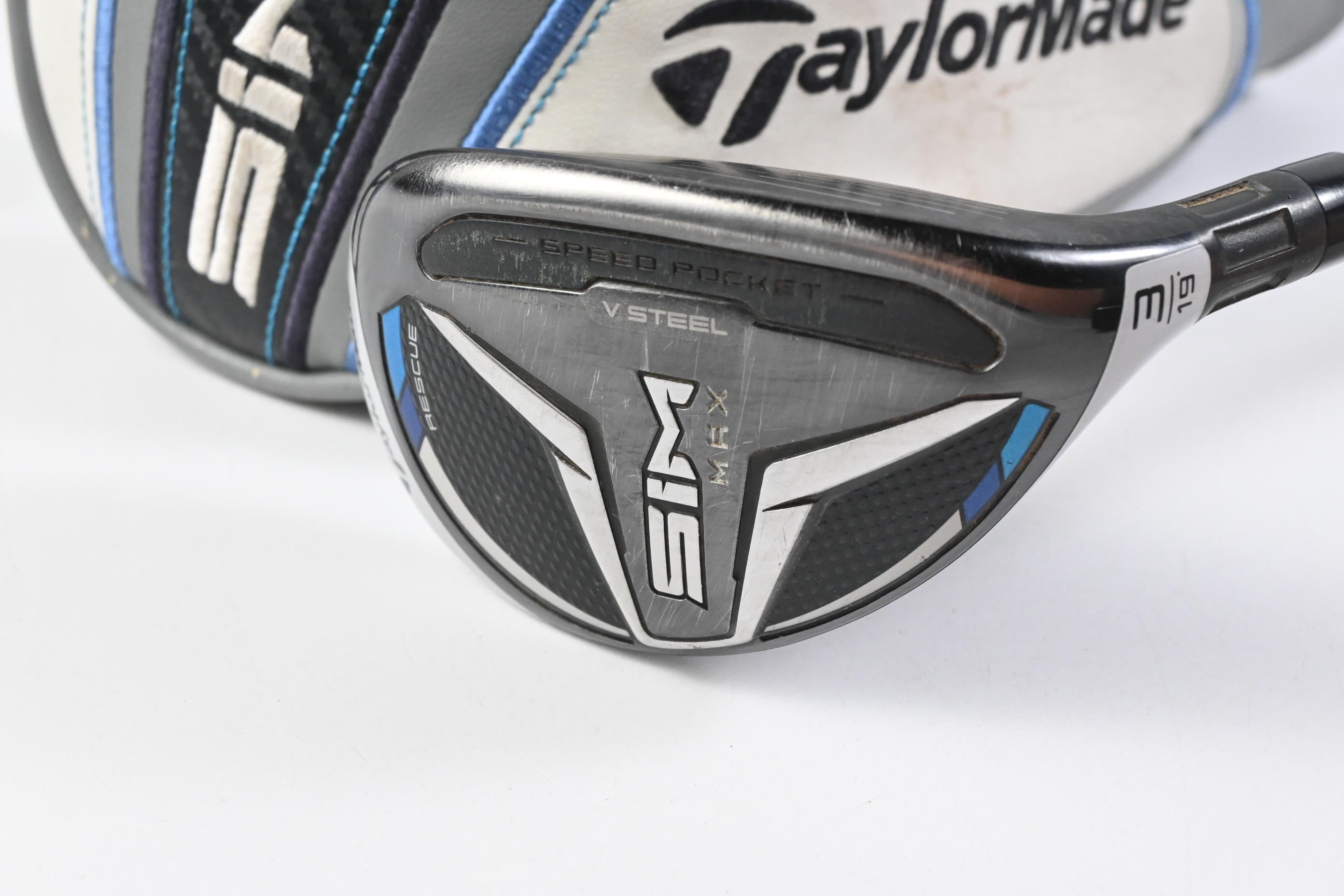 Taylormade SIM Max #3 Hybrid / 19 Degree / Regular Flex Fujikura Ventus Blue 6