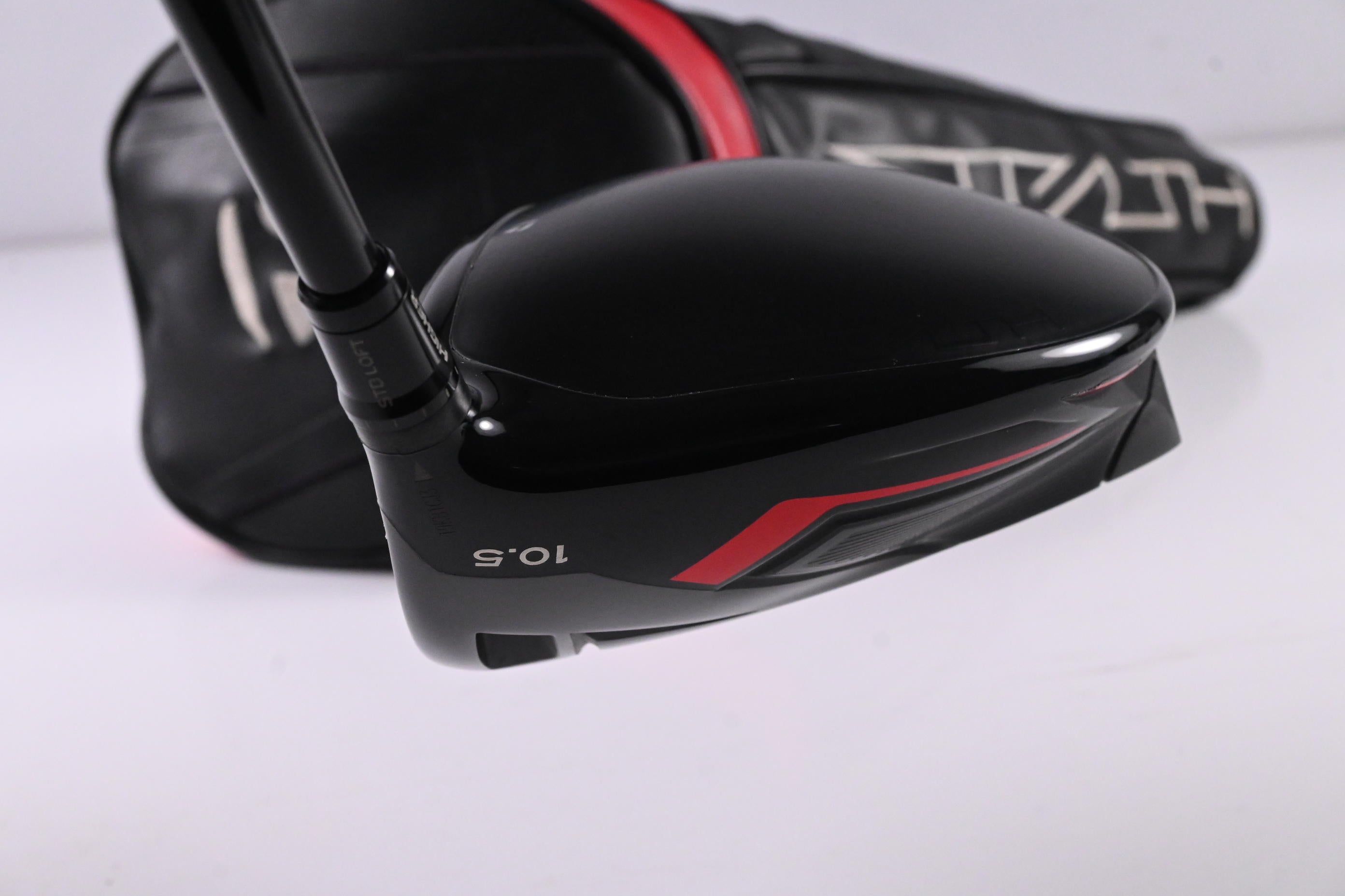 Taylormade Stealth Driver / 10.5 Degree / Regular Flex Fujikura Ventus Red 5