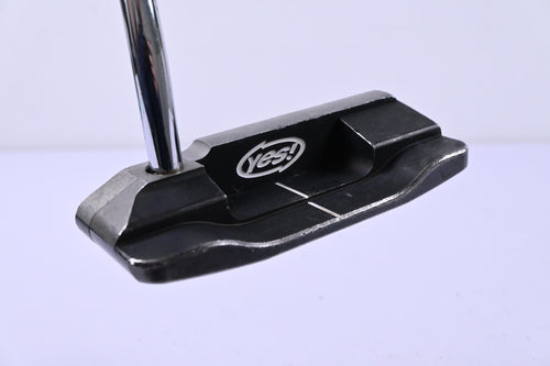 Yes! C-Groove Donna Putter / 33 Inch