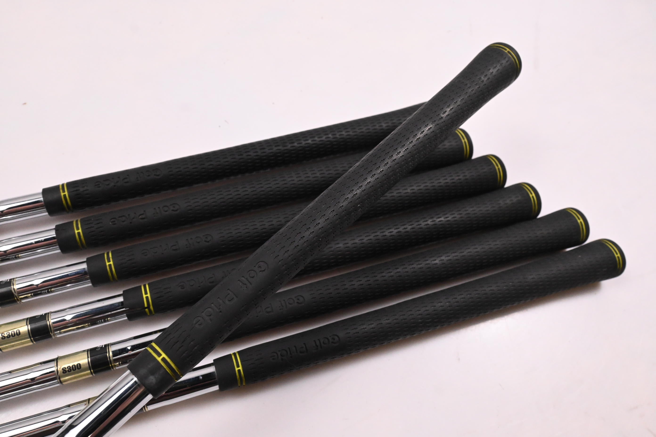 Nike Vapor Pro Irons / 4-PW / Stiff Flex Dynamic Gold S300 Shafts