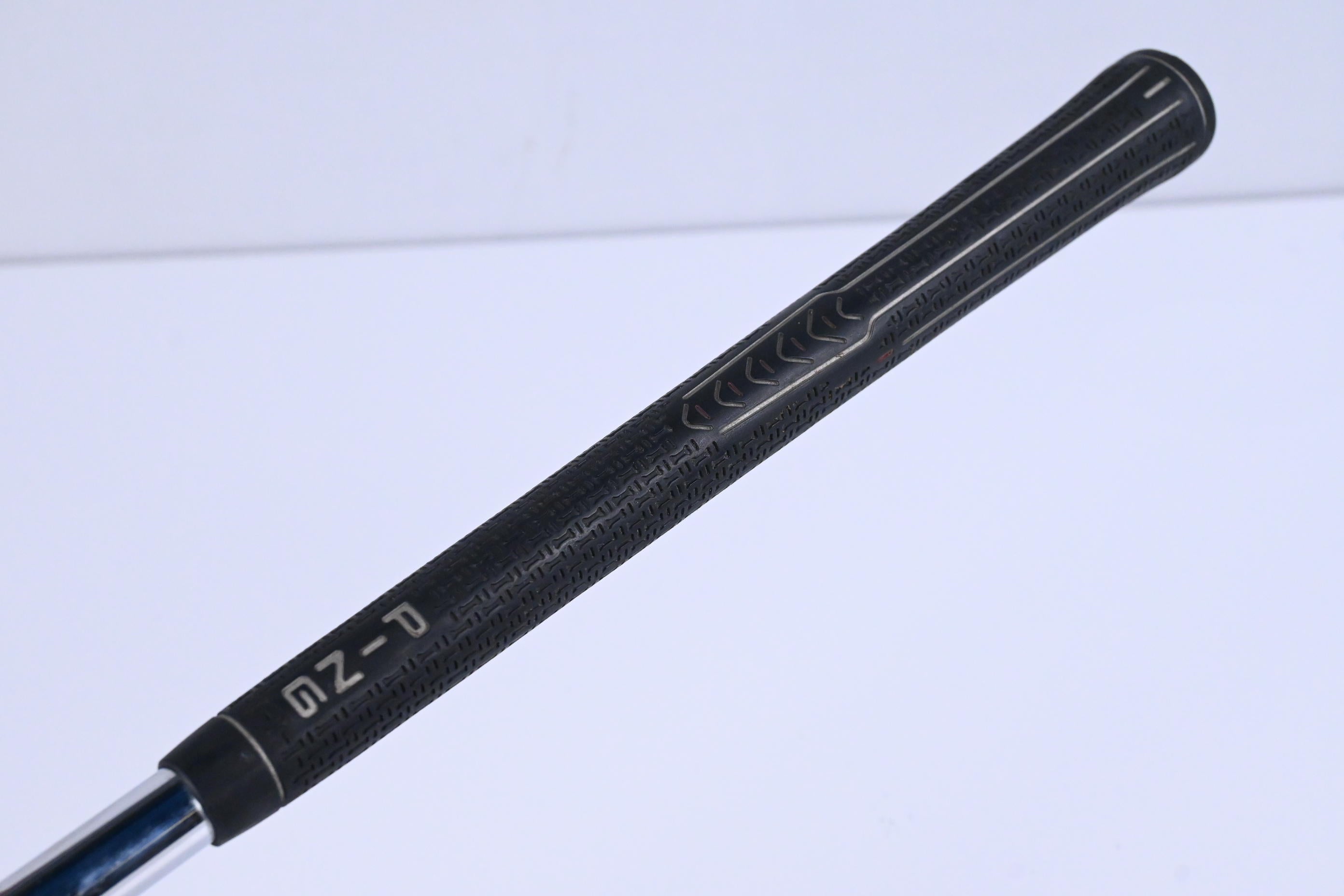 Ping G15 #4 Iron / 23 Degree / Yellow Dot / Regular Flex Ping AWT Shaft