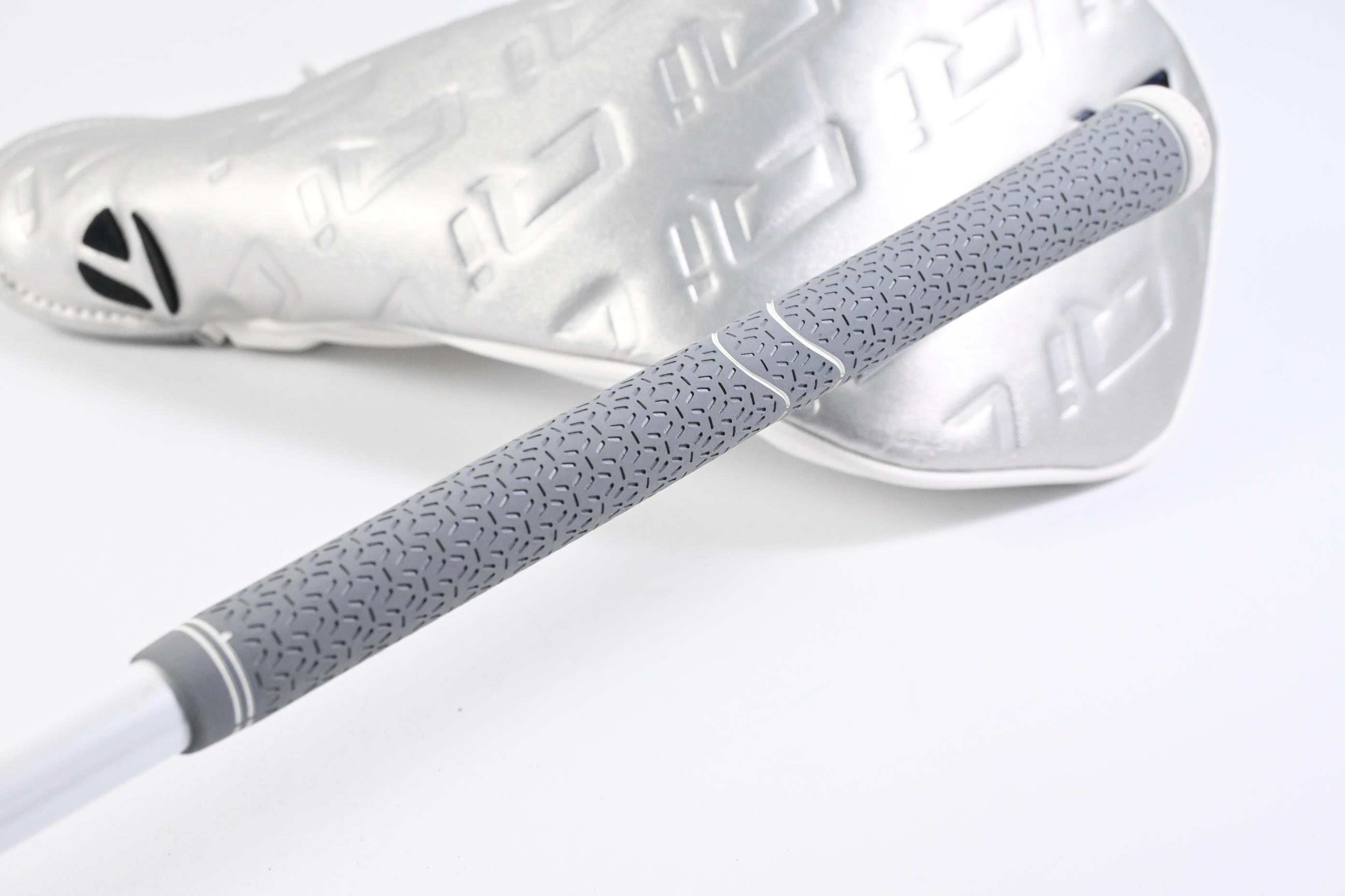 Ladies Taylormade Qi35 Max Lite Driver / 12 Degree / Ladies Flex Fujikura