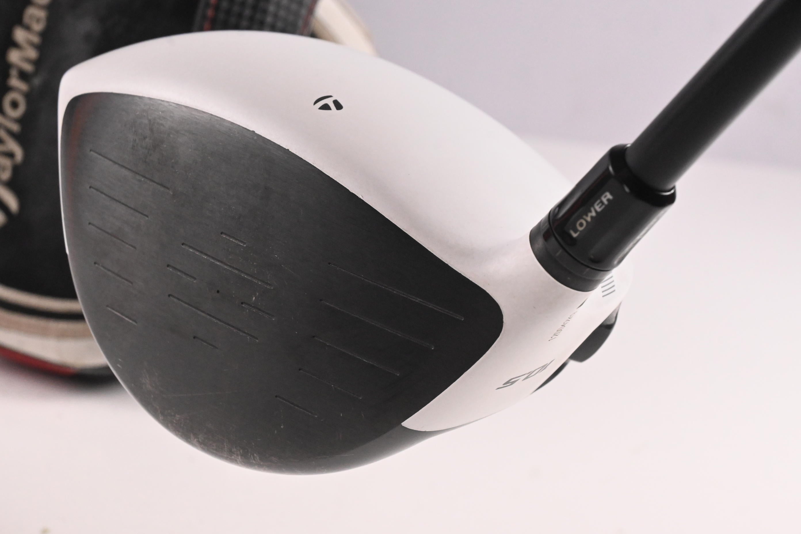 Taylormade R11 Driver / 10.5 Degree / Regular Flex Fujikura Blur 60 Shaft