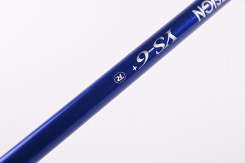 Titleist 905 R Driver / 10.5 Degree / Regular Flex Graphite Design YS-6+ Shaft