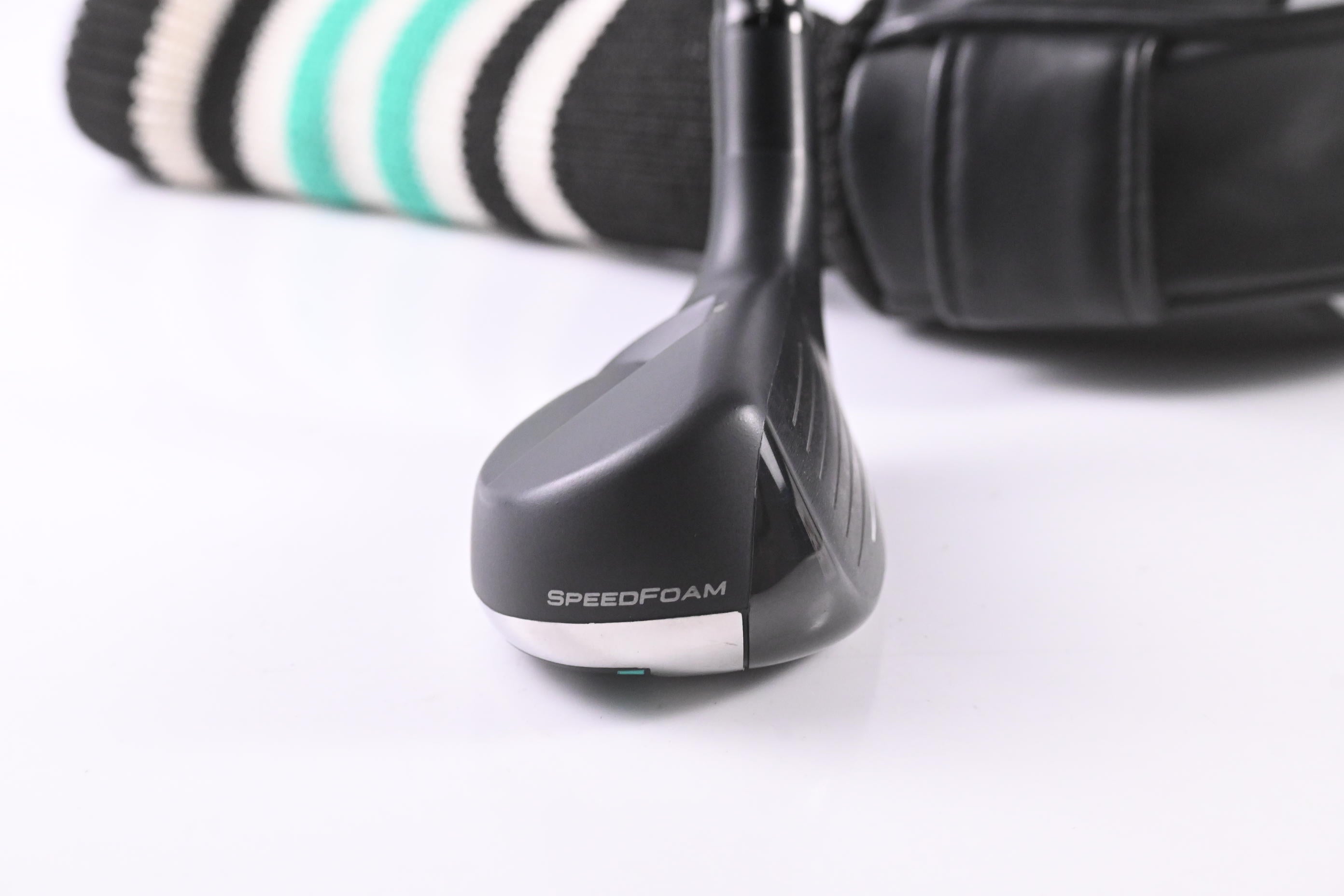 Taylormade GAPR Hi #4 Hybrid / 22 Degree / Regular Flex KBS 70 Shaft