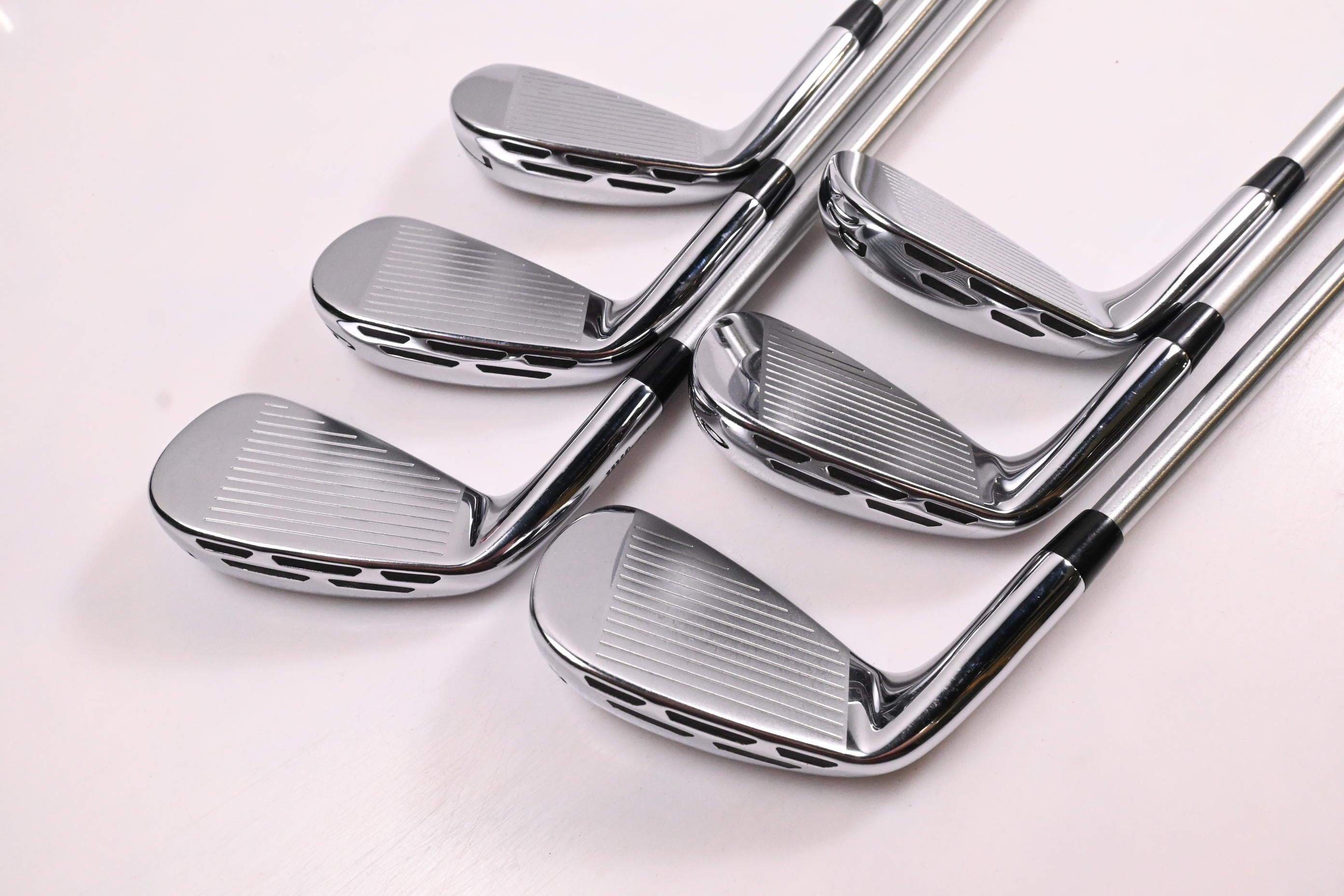 Wilson D7 Forged Irons / 5-PW / Stiff Flex KBS Tour C-Taper 125 Shafts