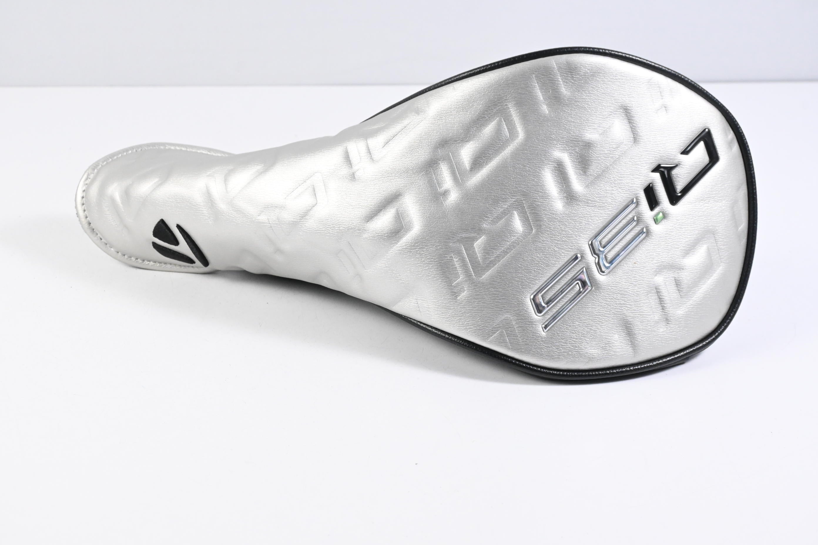 Taylormade Qi35 Driver / 10.5 Degree / Regular Flex Fujikura Ventus TR Blue 5