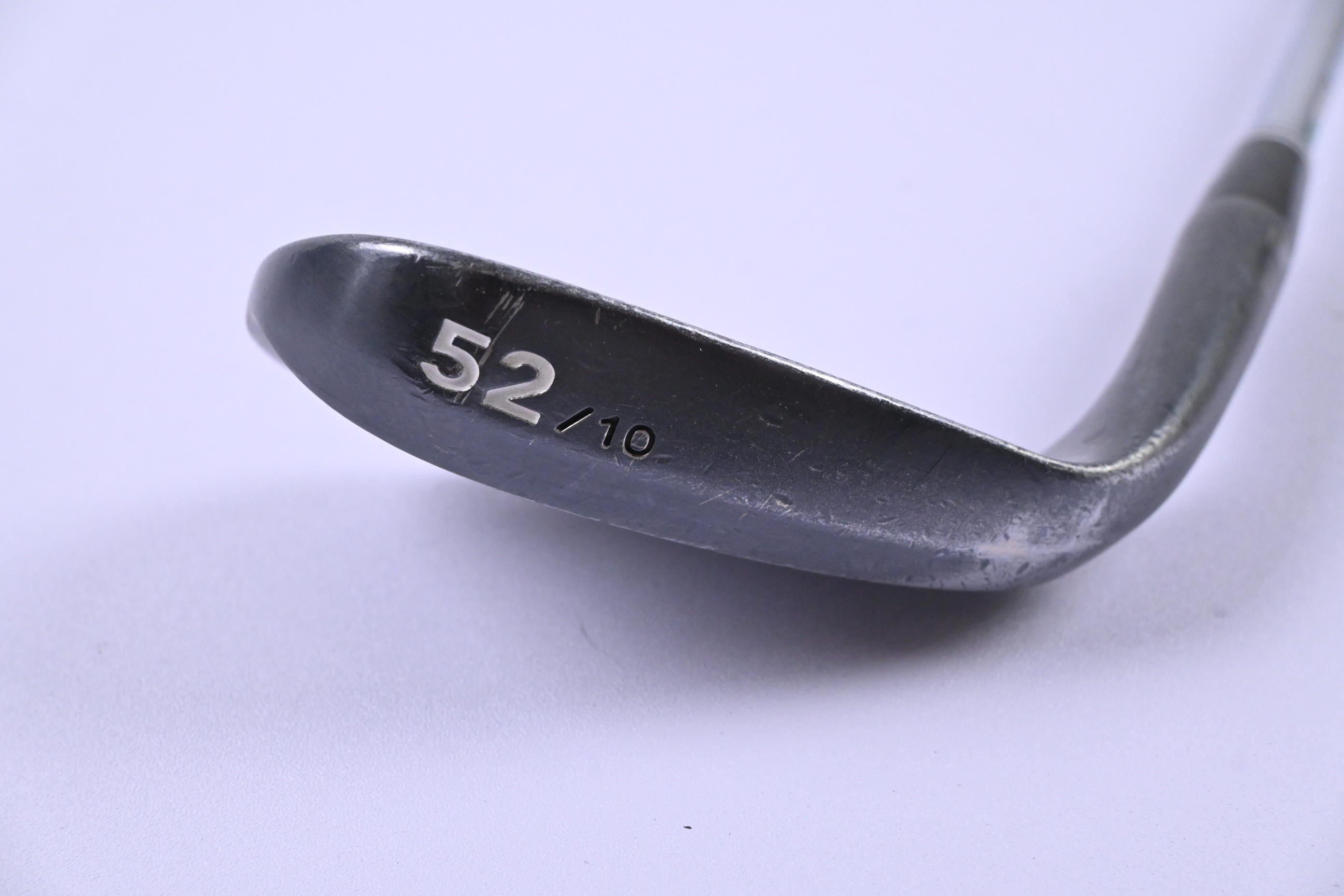 Cleveland RTX-3 Gap Wedge / 52 Degree / Wedge Flex Dynamic Gold Shaft