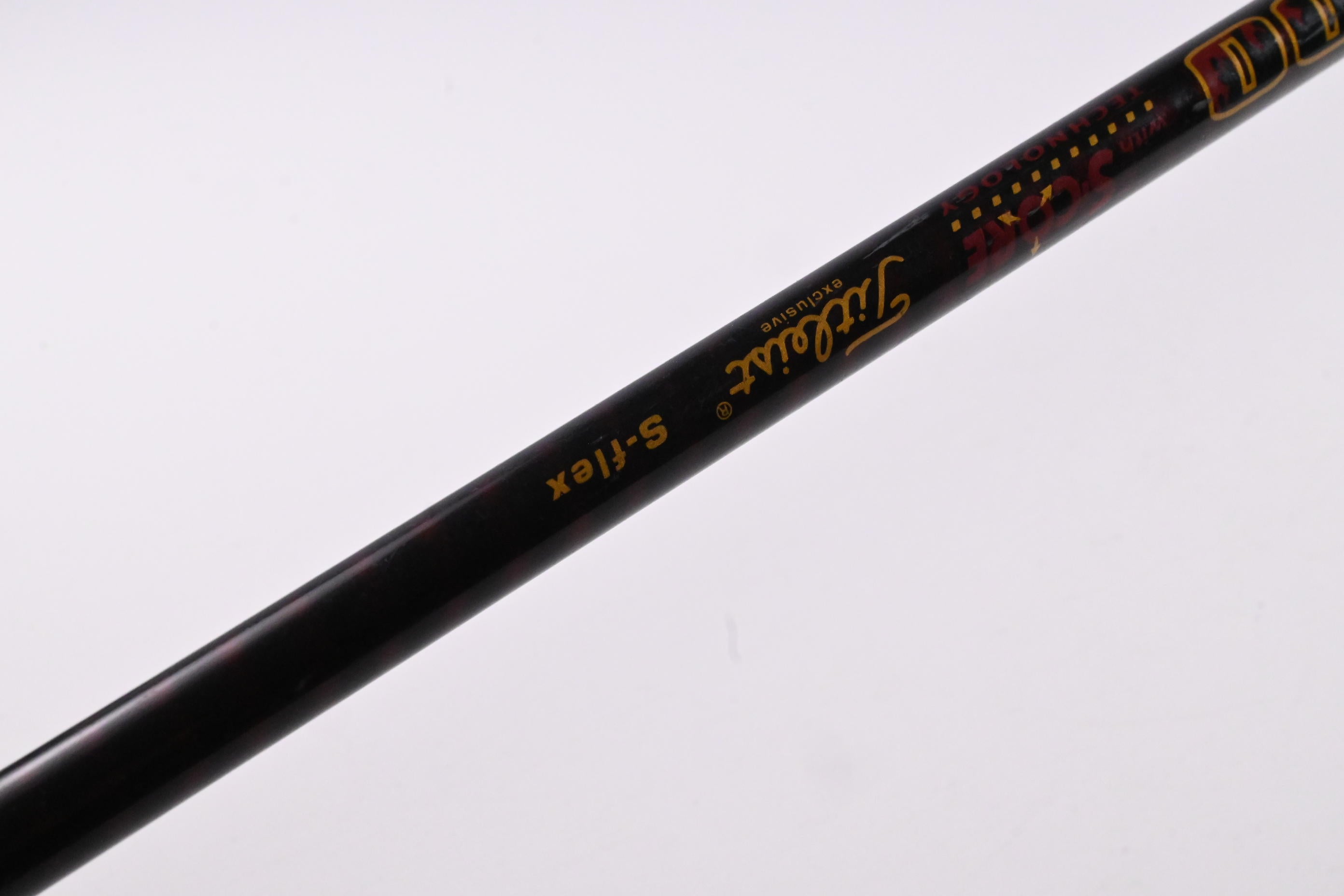 Titleist 909 D3 Driver / 9.5 Degree / Stiff Flex Aldila Voodoo Shaft