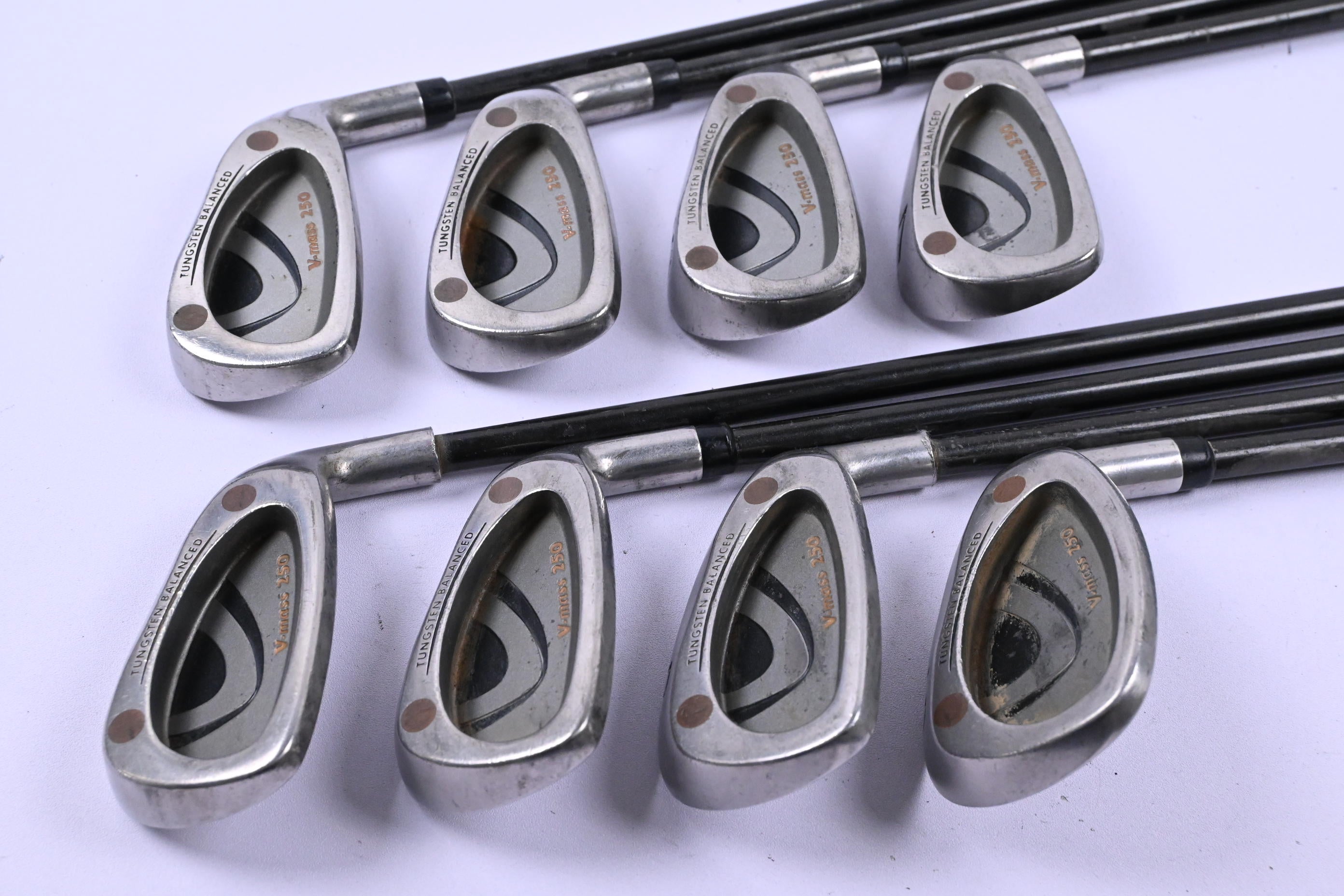 Yonex V-Mass 250 Irons / 4-PW+SW / Regular Flex Yonex HGS 3000 Shafts