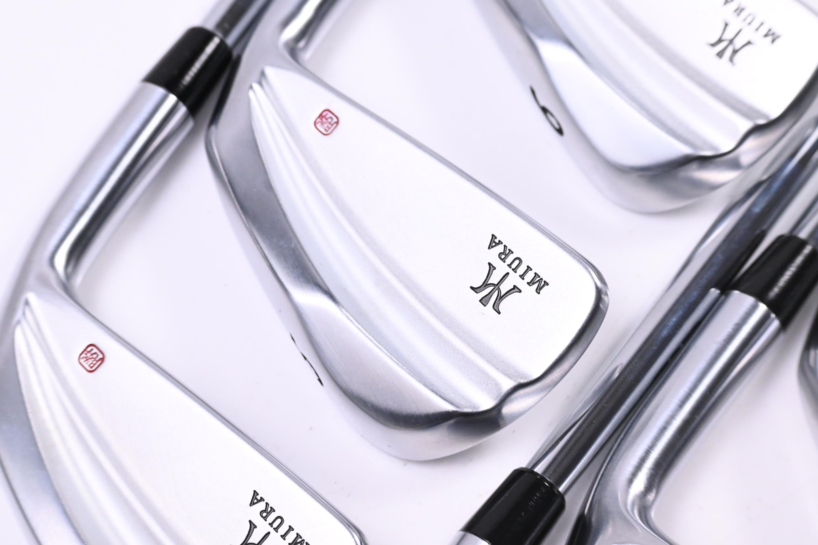 Miura KM-700 Irons / 4-PW / Stiff Flex Dynamic Gold S300 Shafts