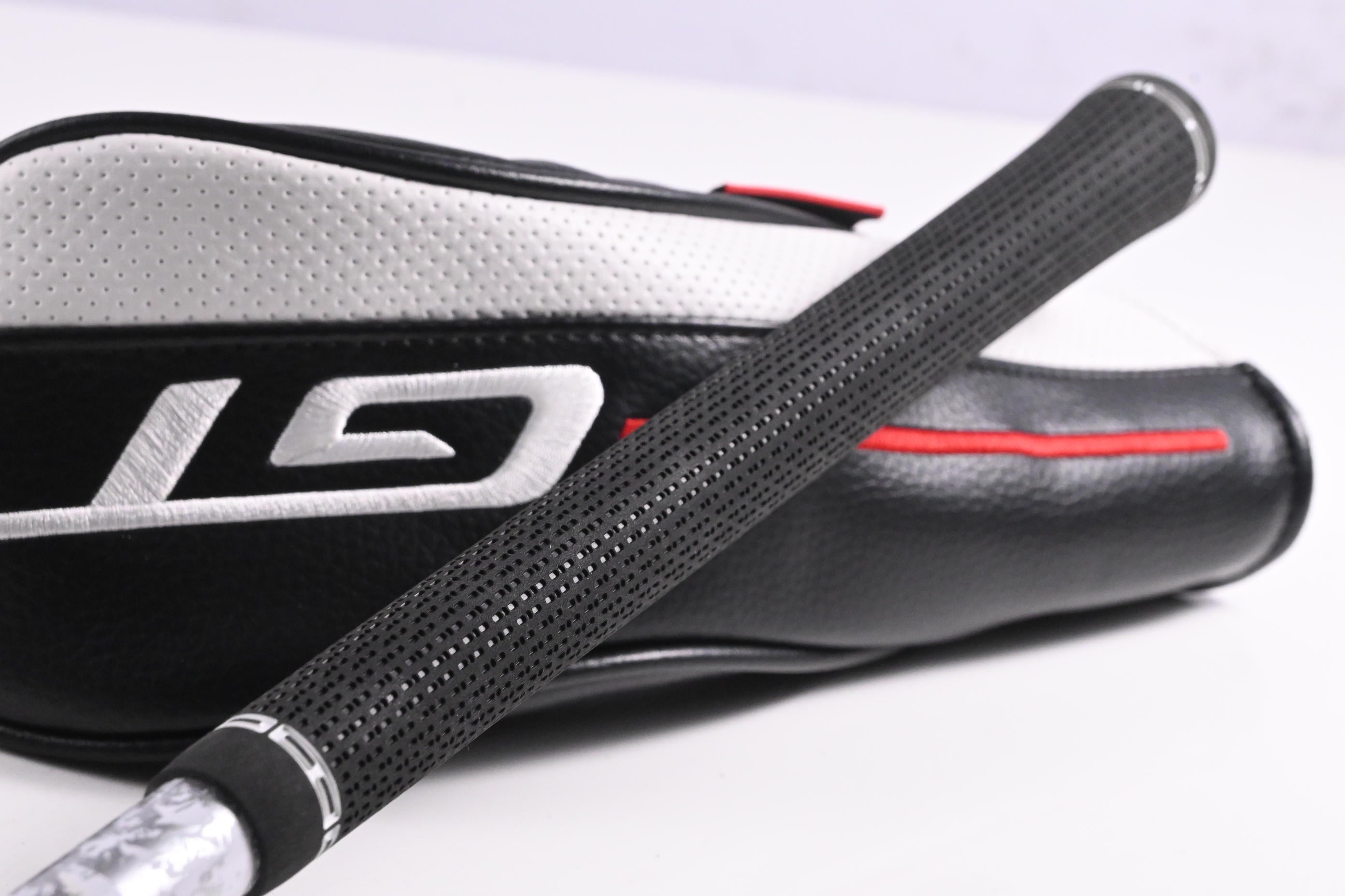 Titleist GT2 #5 Wood / 18 Degree / Regular Flex Denali Red 60 Shaft