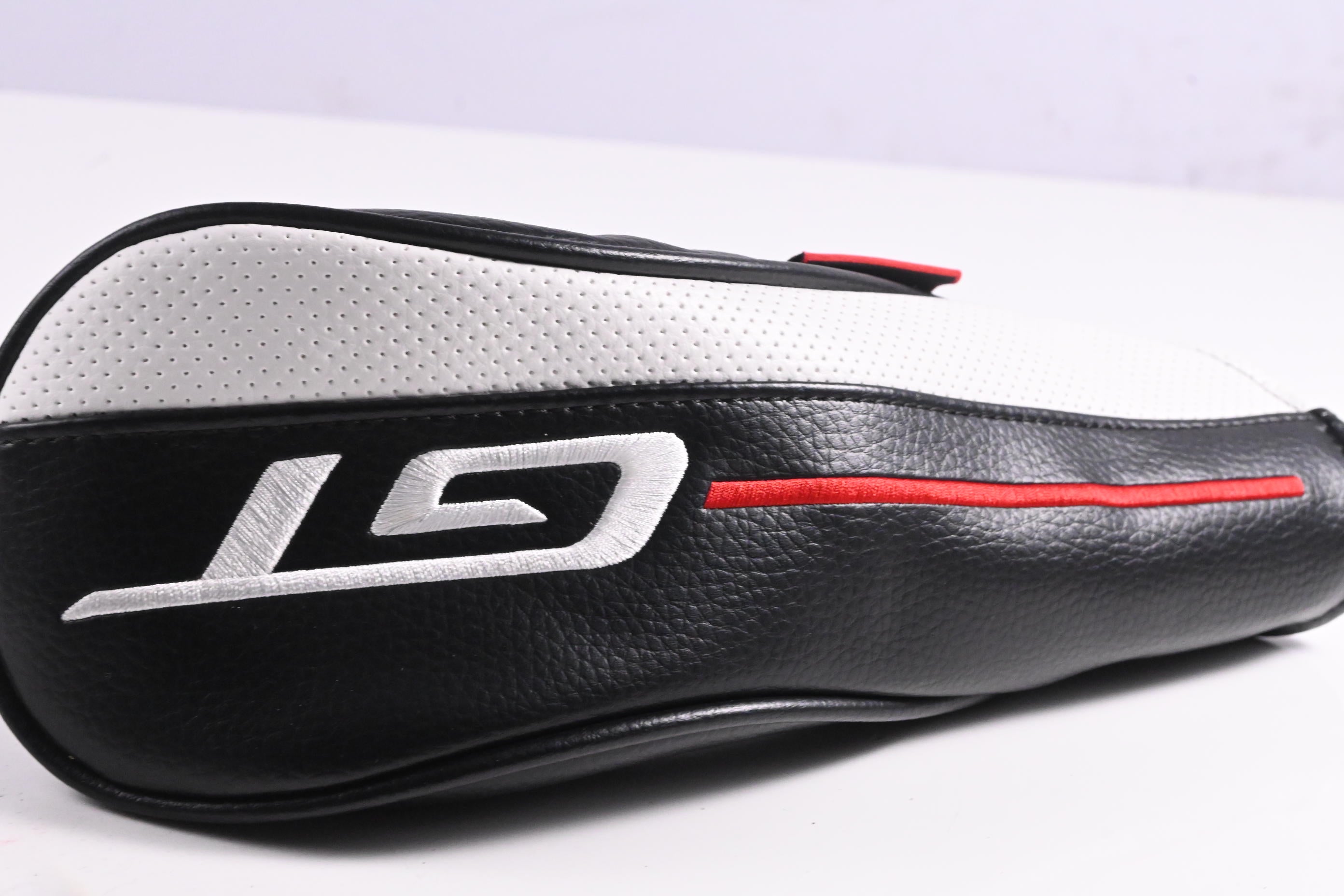 Titleist GT2 #5 Wood / 18 Degree / Regular Flex Denali Red 60 Shaft