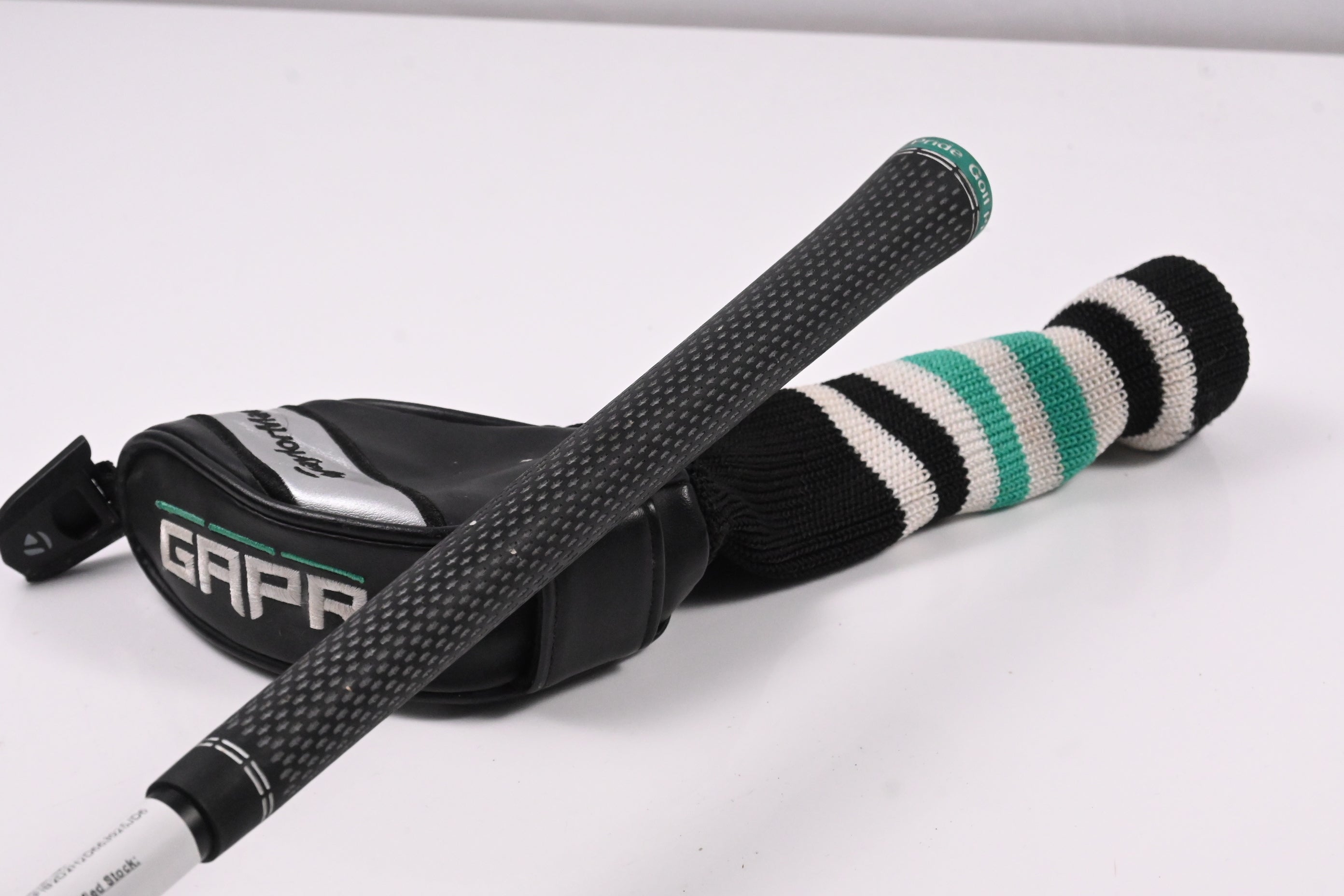 Taylormade GAPR Mid #3 Hybrid / 18 Degree / Stiff Flex KBS Hybrid 80 Shaft