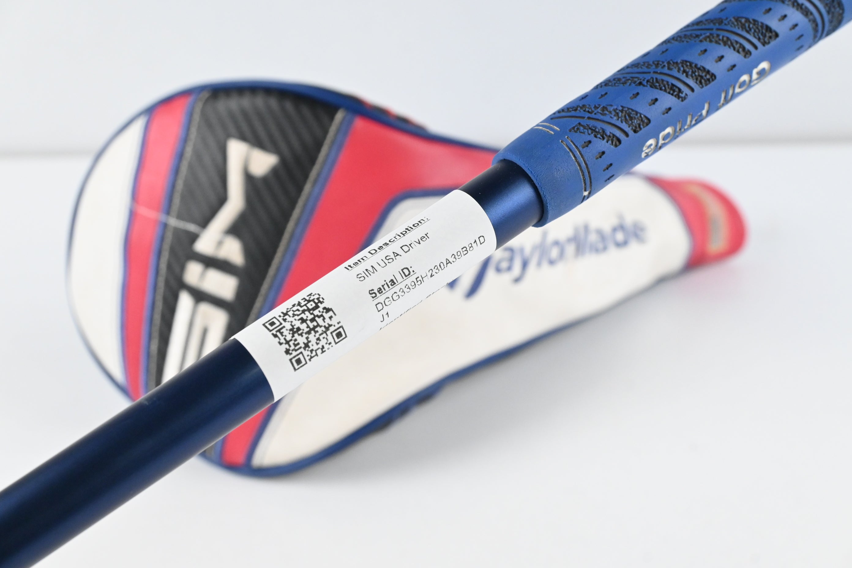 Taylormade SIM USA Driver / 10.5 Degree / Stiff Flex Ventus Blue 5 Shaft