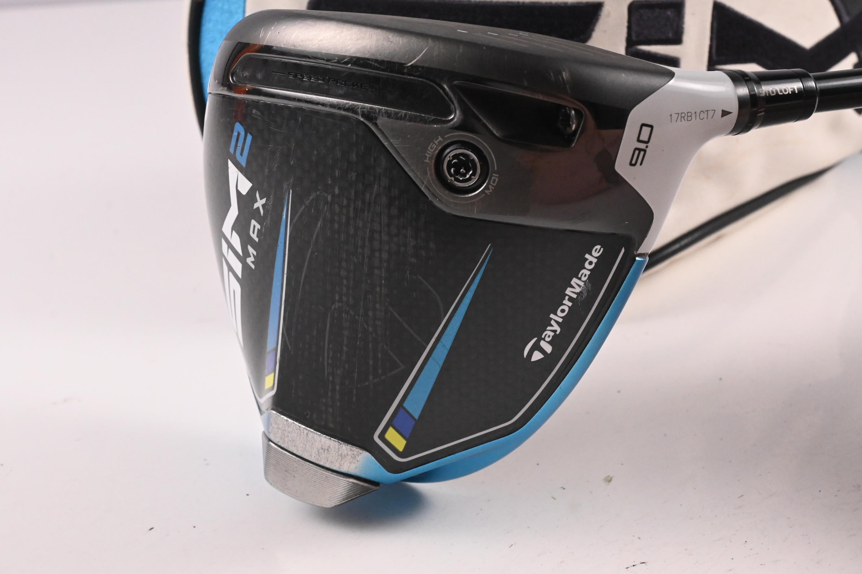 Taylormade SIM2 Max Driver / 9 Degree / Regular Flex Tensei AV RAW Blue 60 Shaft