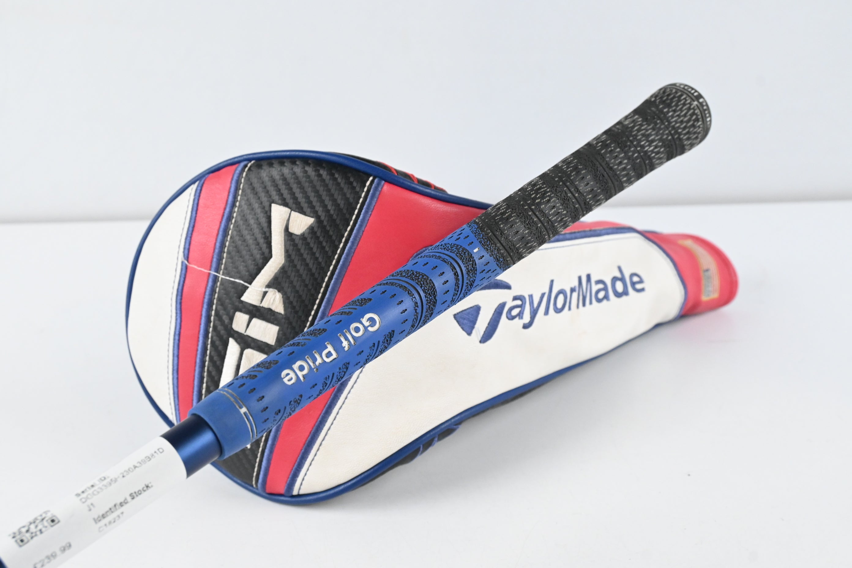 Taylormade SIM USA Driver / 10.5 Degree / Stiff Flex Ventus Blue 5 Shaft