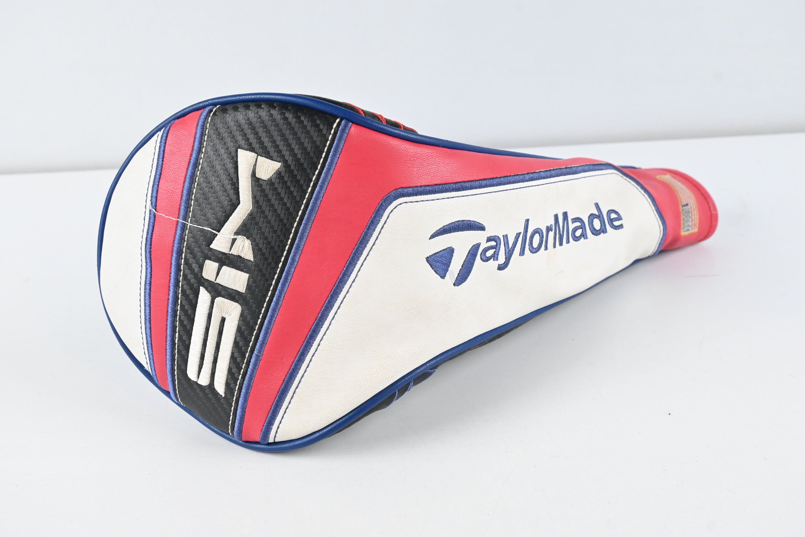 Taylormade SIM USA Driver / 10.5 Degree / Stiff Flex Ventus Blue 5 Shaft