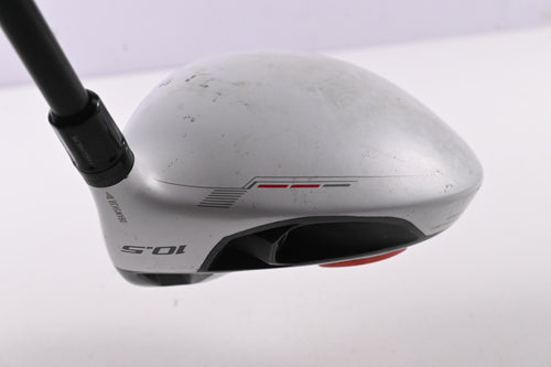 Taylormade R11 Driver / 10.5 Degree / Regular Flex Fujikura Blur 60 Shaft