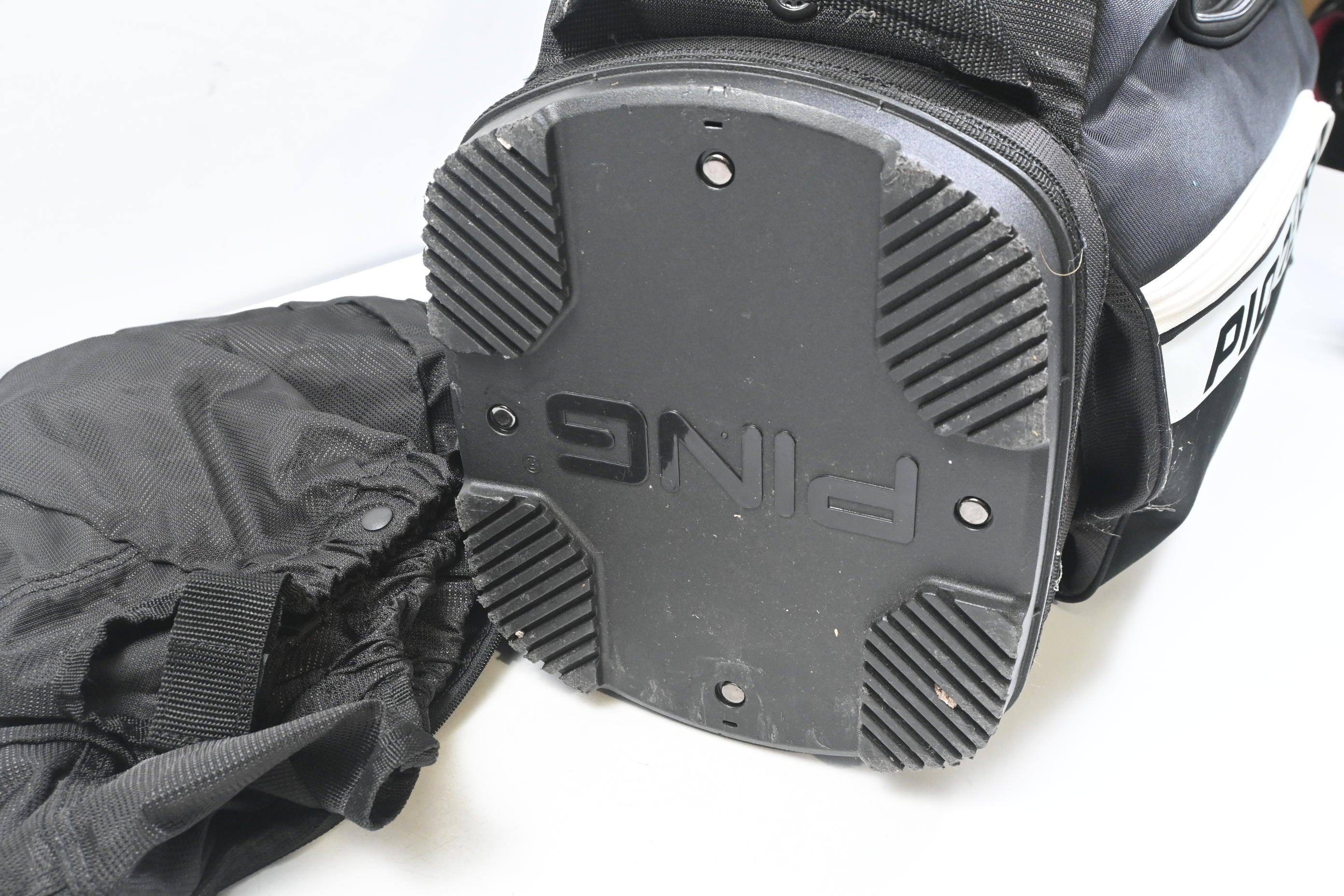 Ping Pioneer Cart Bag / 15-Way Divider / Black