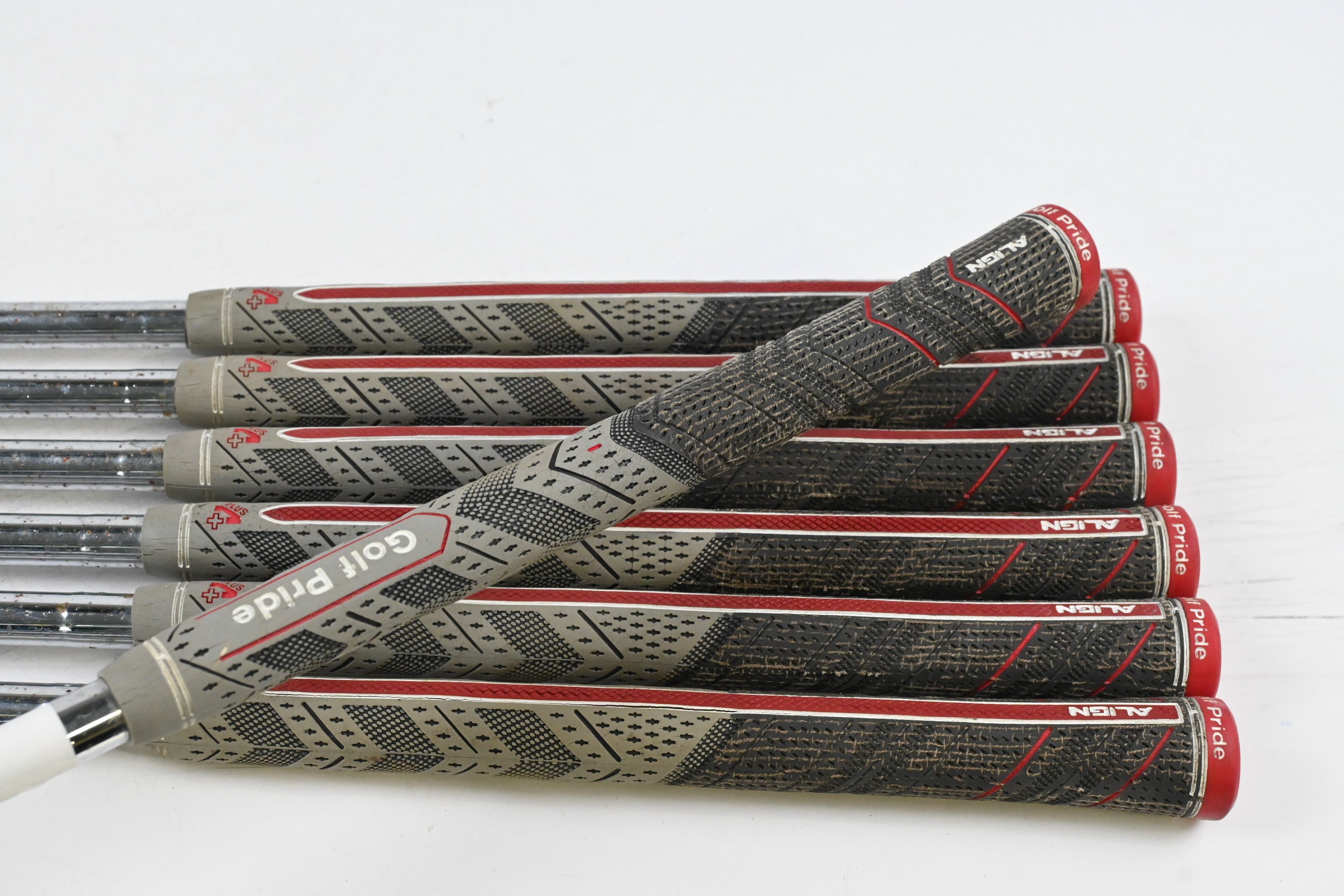 Left Hand Titleist 735.CM Irons / 3-9i / Stiff Flex Dynamic Gold S300 Steel Shafts