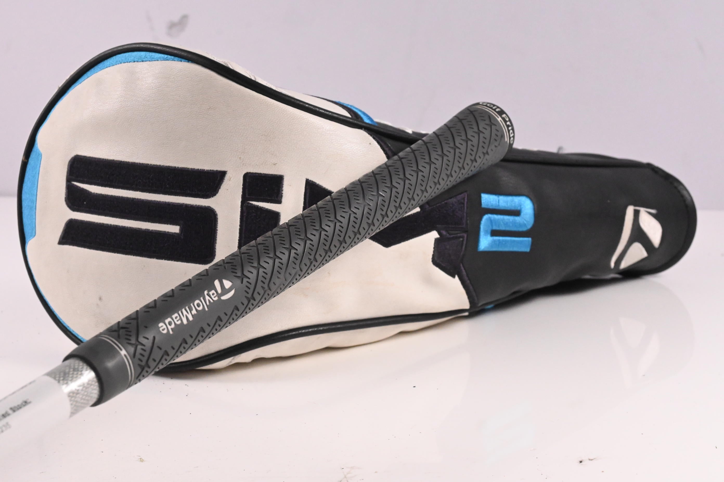 Taylormade SIM2 Max Driver / 9 Degree / Regular Flex Tensei AV RAW Blue 60 Shaft