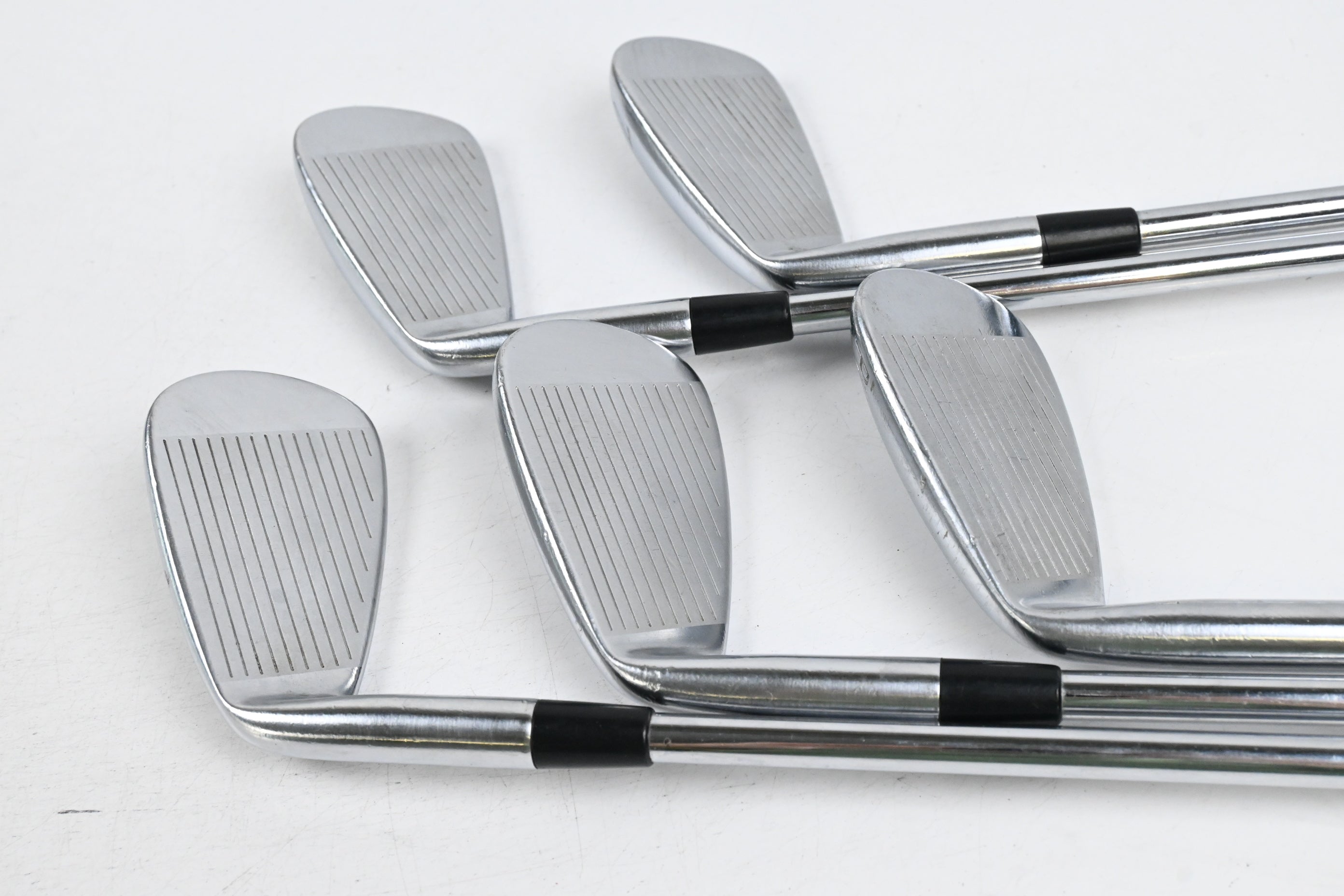 Maxfli Revolution Red Dot Irons / 6-PW / Stiff Flex Dynalite Gold Steel Shafts