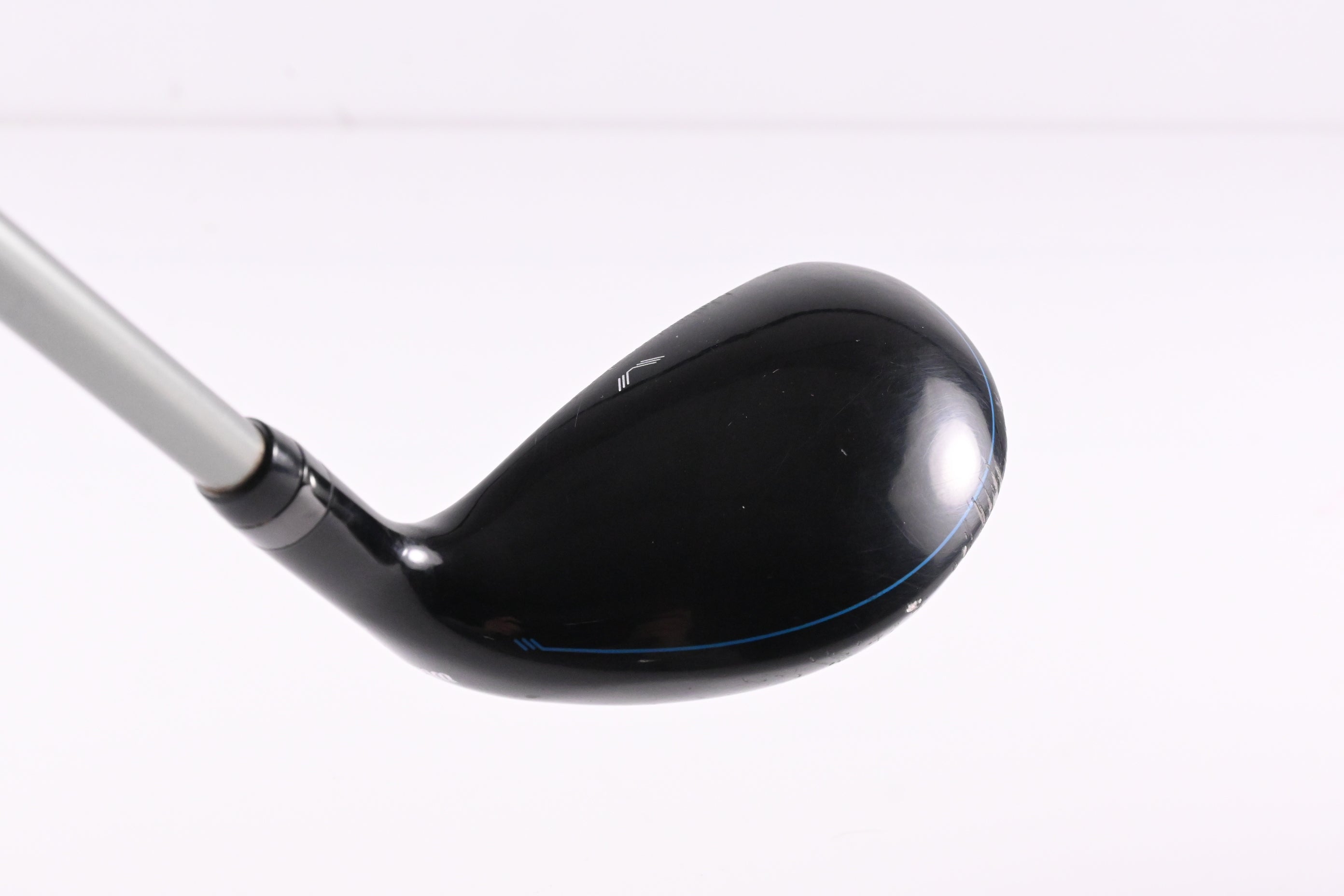 Wilson Staff D7 #4 Hybrid / 22 Degree / Stiff Flex Recoil 460 Shaft