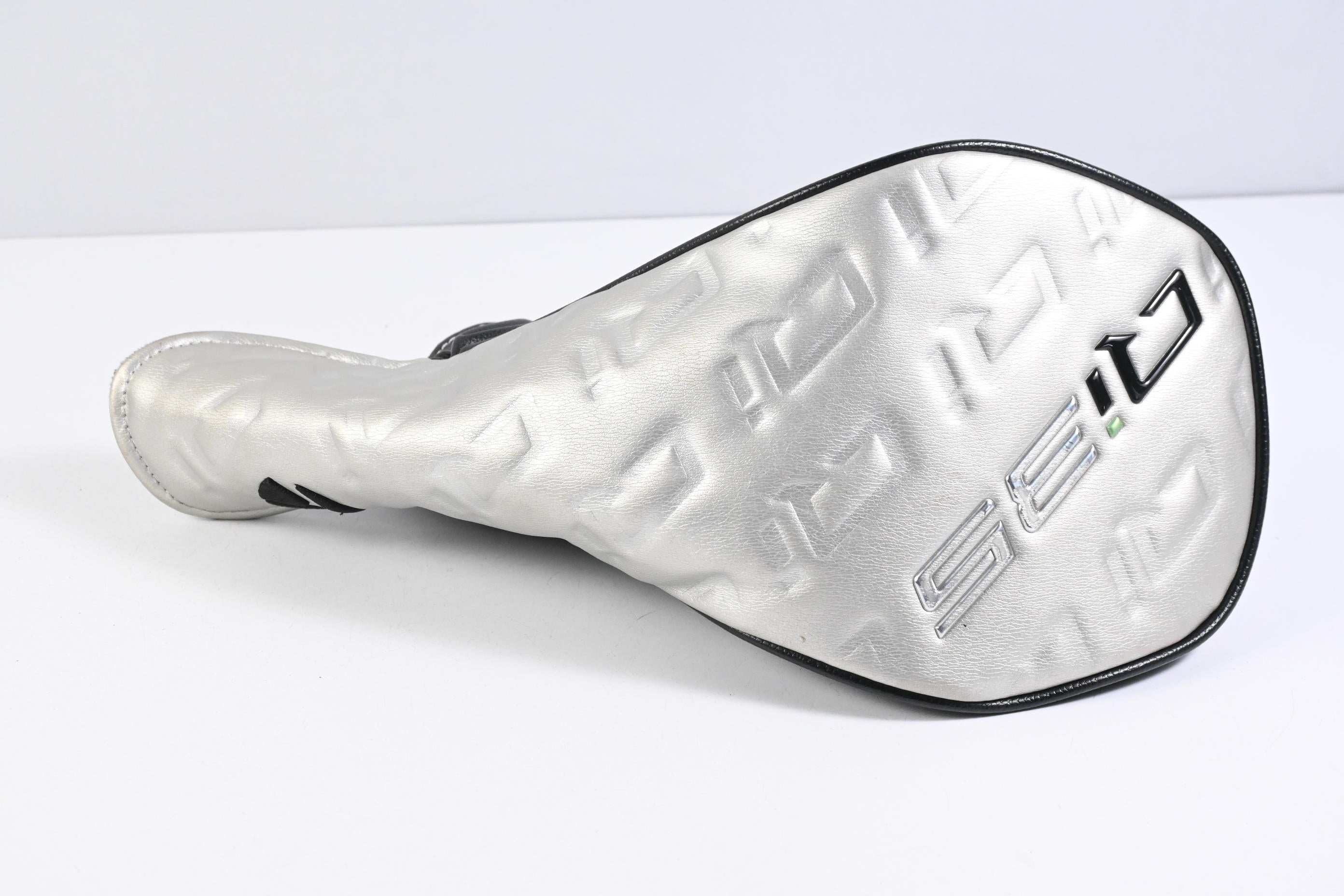 Taylormade Qi35 Driver / 9 Degree / Regular Flex Fujikura AIRSPD 50 Shaft