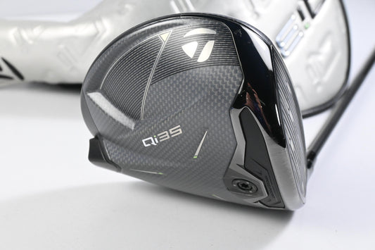 Taylormade Qi35 Driver / 10.5 Degree / Regular Flex Fujikura Ventus Blue 5 Shaft