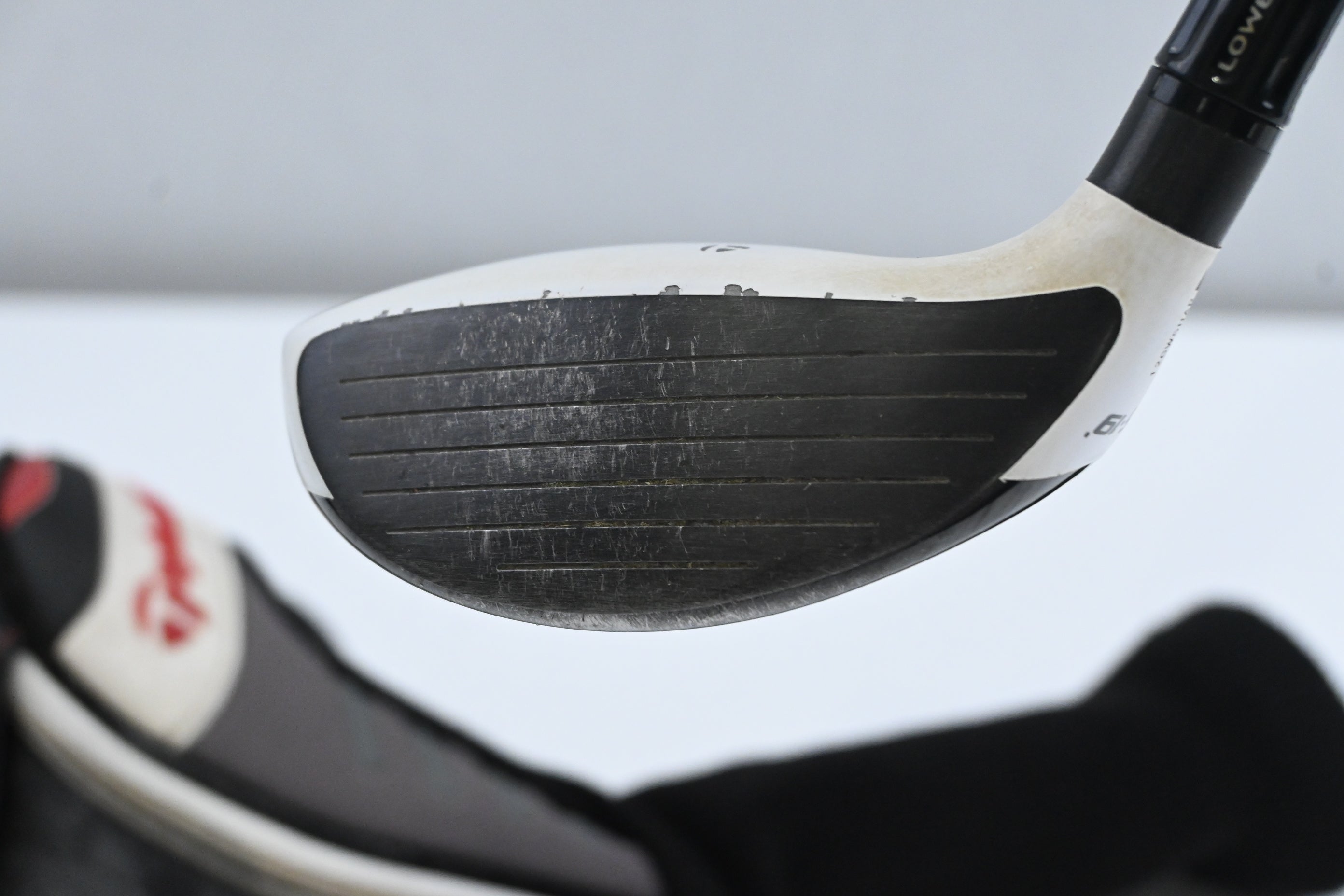 Taylormade R11 #5 Wood / 19 Degree / Stiff Flex Fujikura Motore F3 80 Shaft