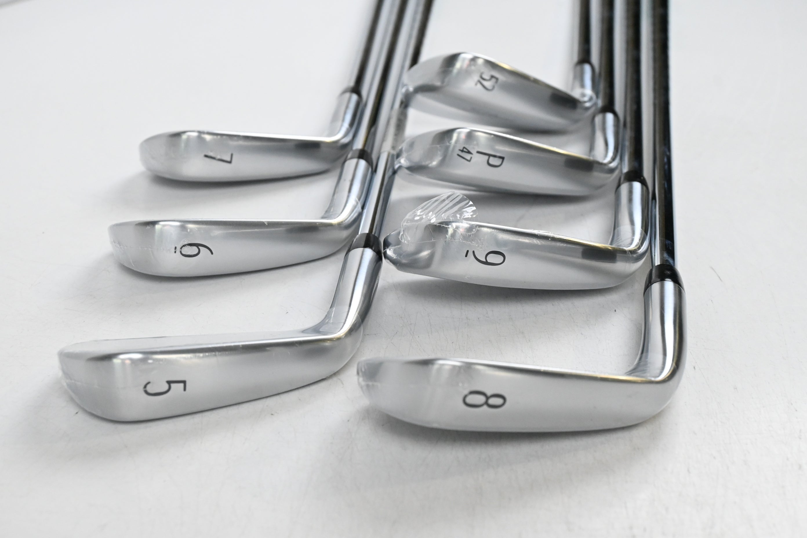 Titleist T250* 2025 Irons / 5-PW+GW / Regular Flex N.S.Pro 750 GH Neo Shafts