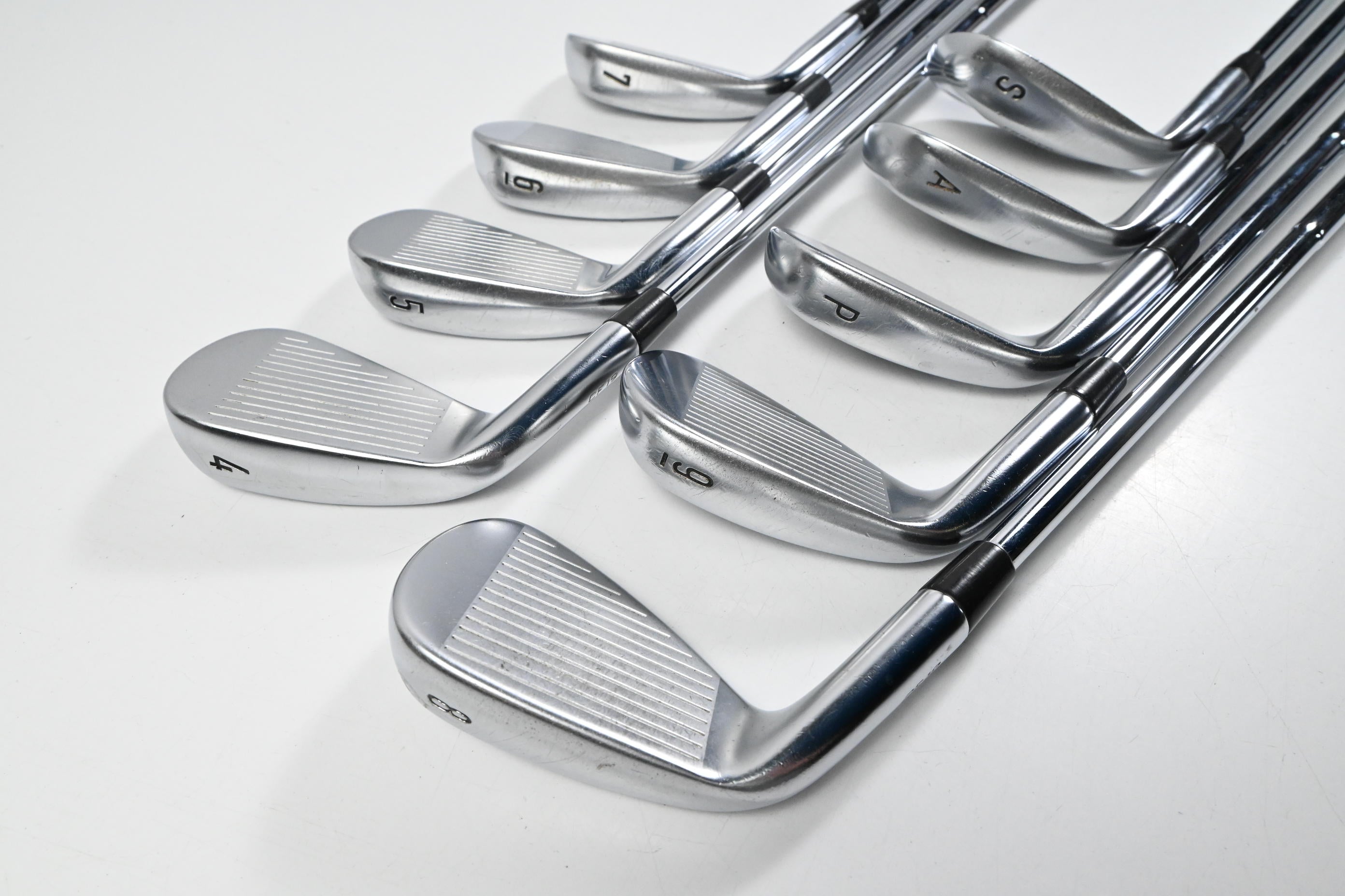 Callaway Apex 19 Irons / 4-PW+GW+SW / Regular Flex KBS Tour 80 Steel Shafts