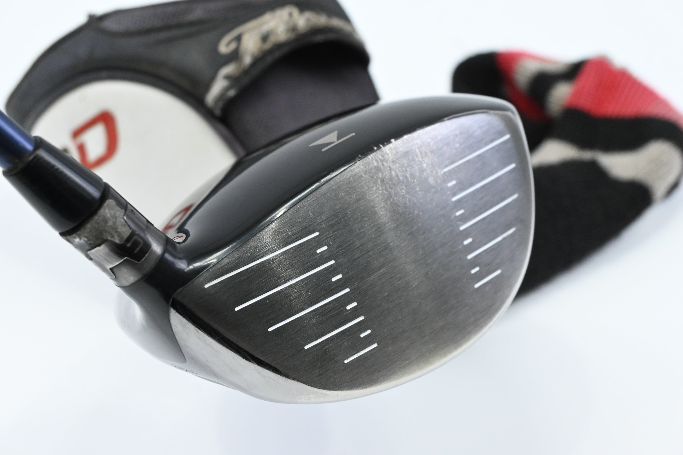 Left Hand Titleist 910 D2 Driver / 10.5 Degree / Regular Flex Diamana Kai'li 65