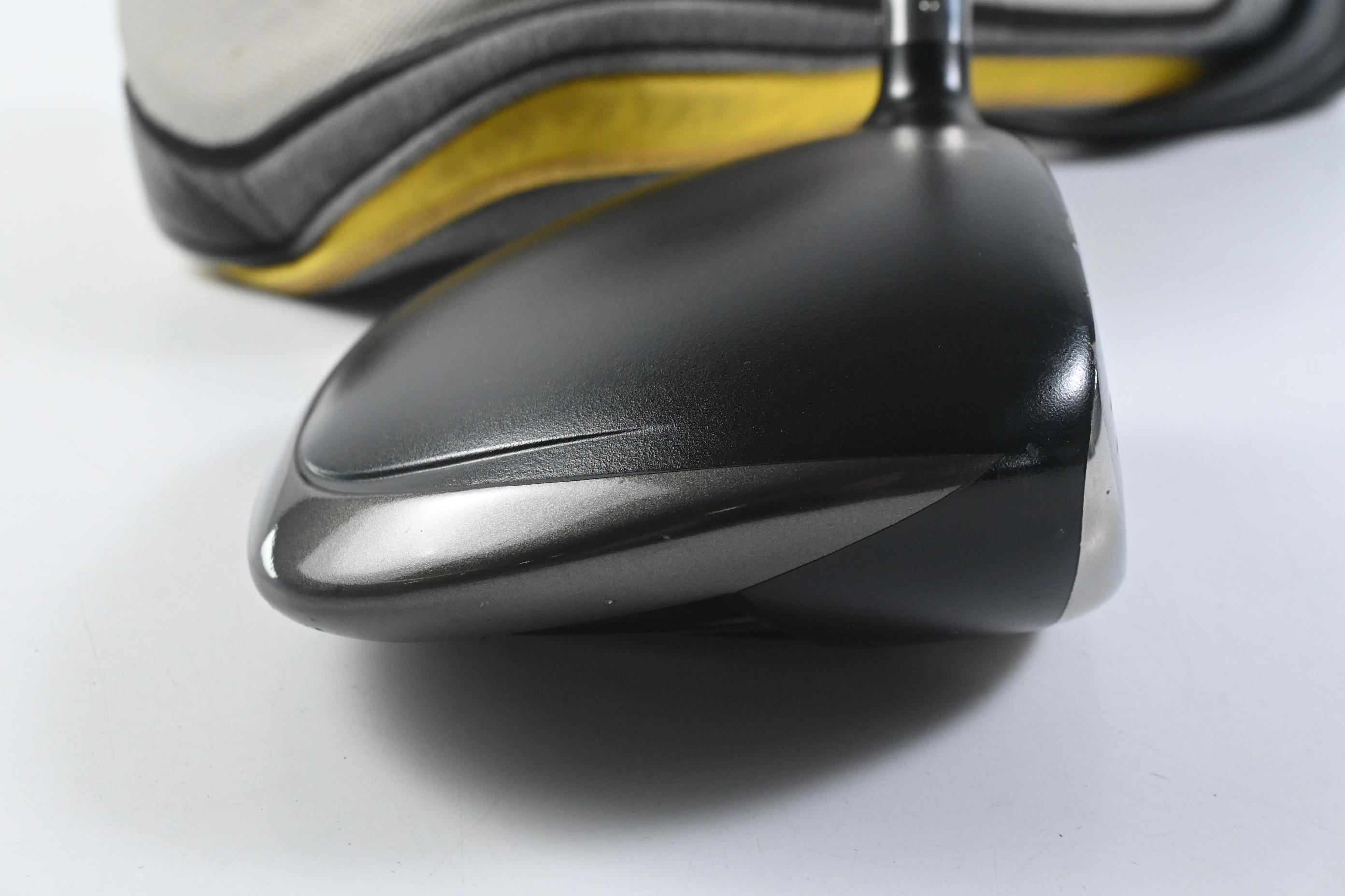 Nike SQ Dymo 2 Driver / 10.5 Degree / Regular Flex UST Axivcore 55 Shaft