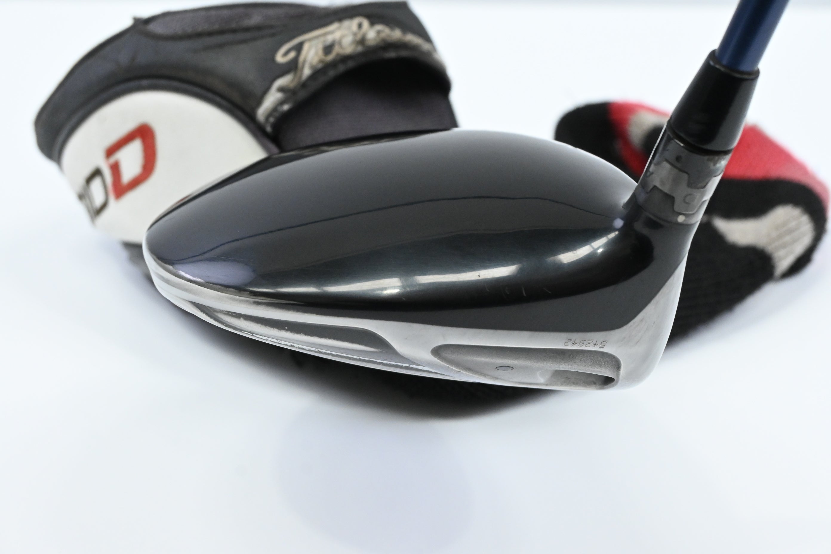 Left Hand Titleist 910 D2 Driver / 10.5 Degree / Regular Flex Diamana Kai'li 65