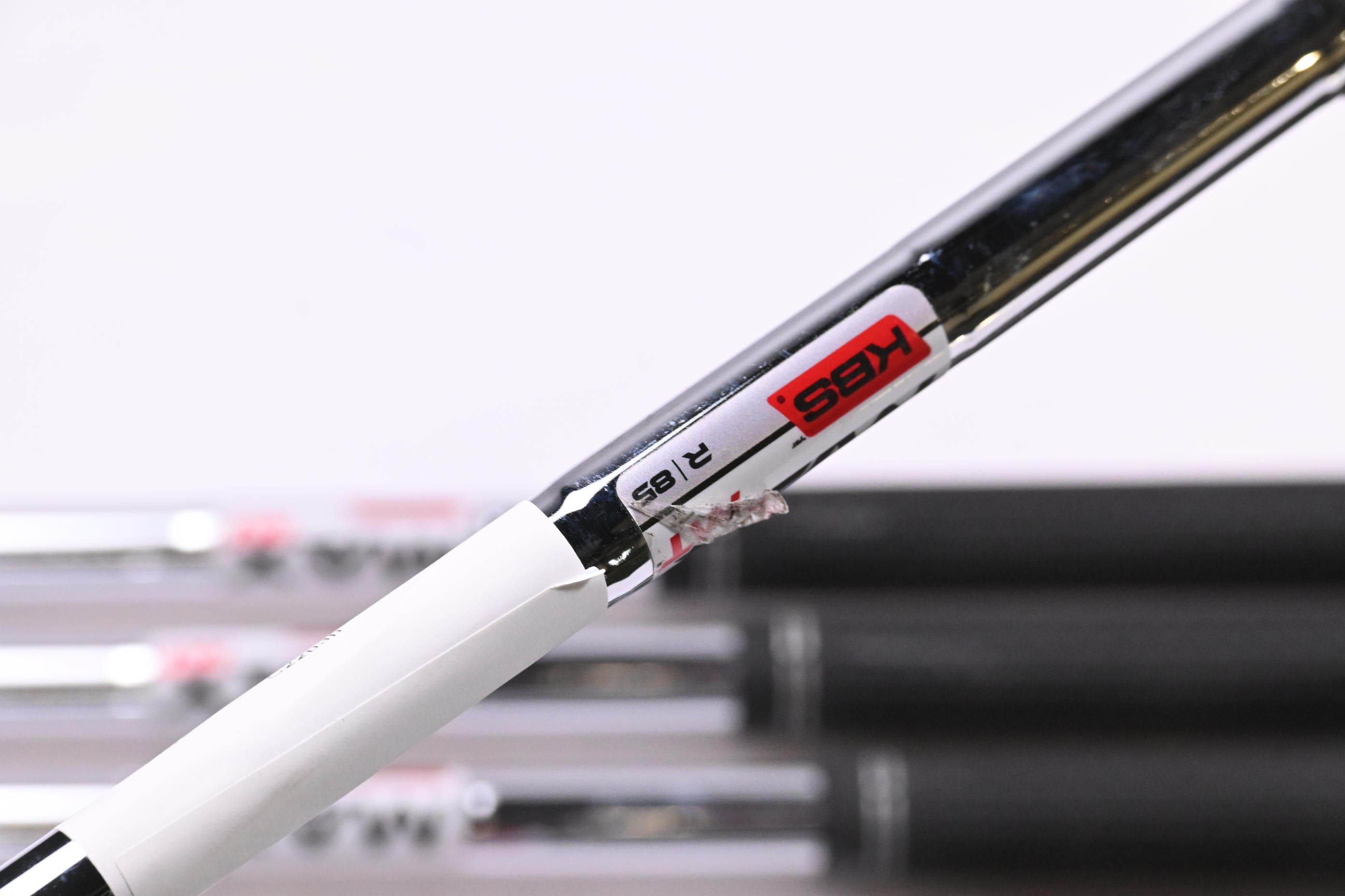 Taylormade Stealth HD Irons / 5-PW+SW / Regular Flex KBS MAX MT 85 Shafts