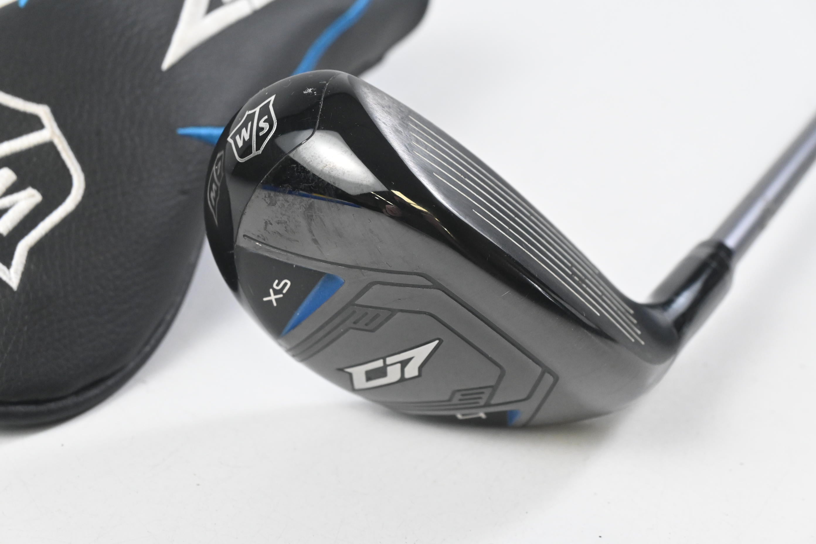 Wilson Staff D7 #4 Hybrid / 22 Degree / Regular Flex UST Mamiya Helium Shaft