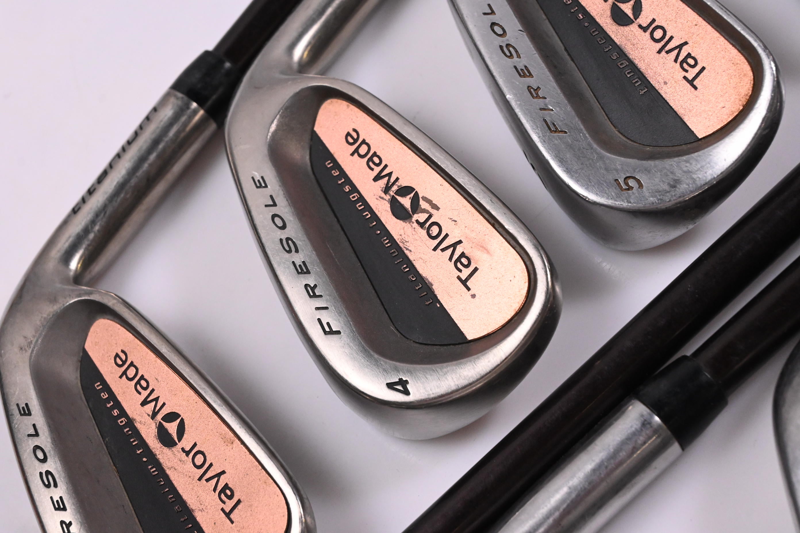 Taylormade Firesole Irons / 3-PW+SW / Regular Flex Taylormade Bubble 80 Shafts