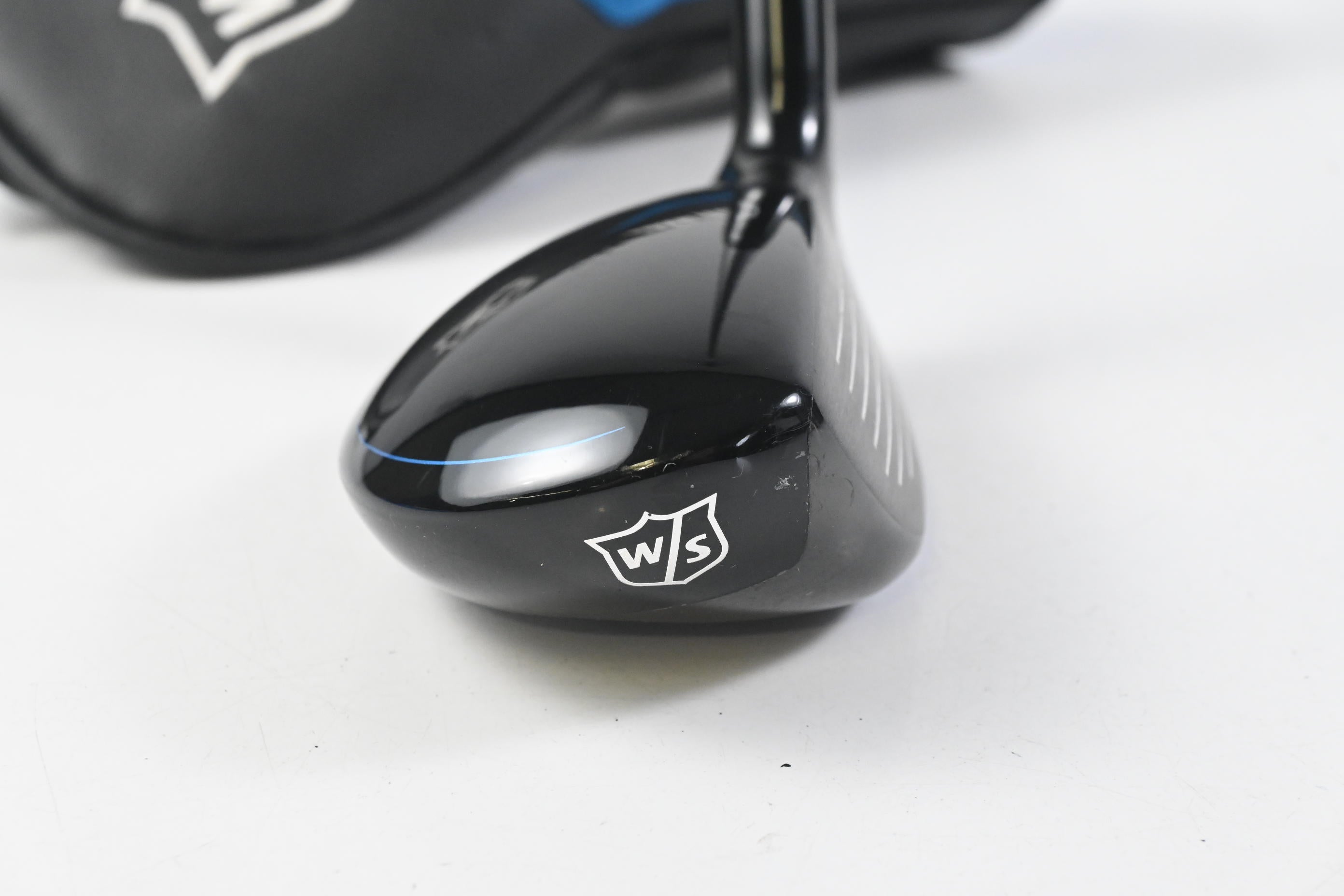 Wilson Staff D7 #4 Hybrid / 22 Degree / Regular Flex UST Mamiya Helium Shaft