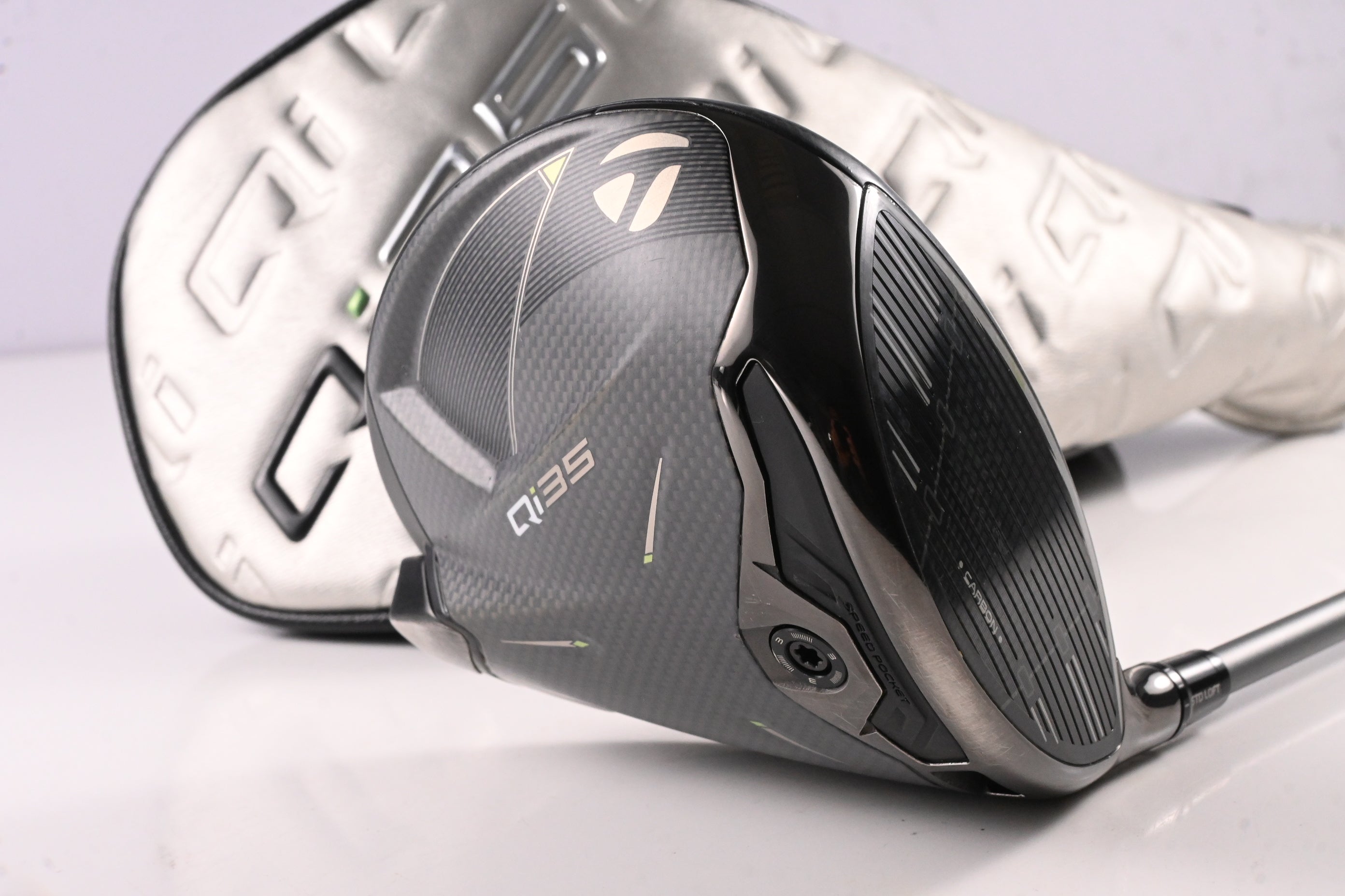 Taylormade Qi35 Driver / 10.5 Degree / Regular Flex Fujikura AirSpeeder 50 Shaft