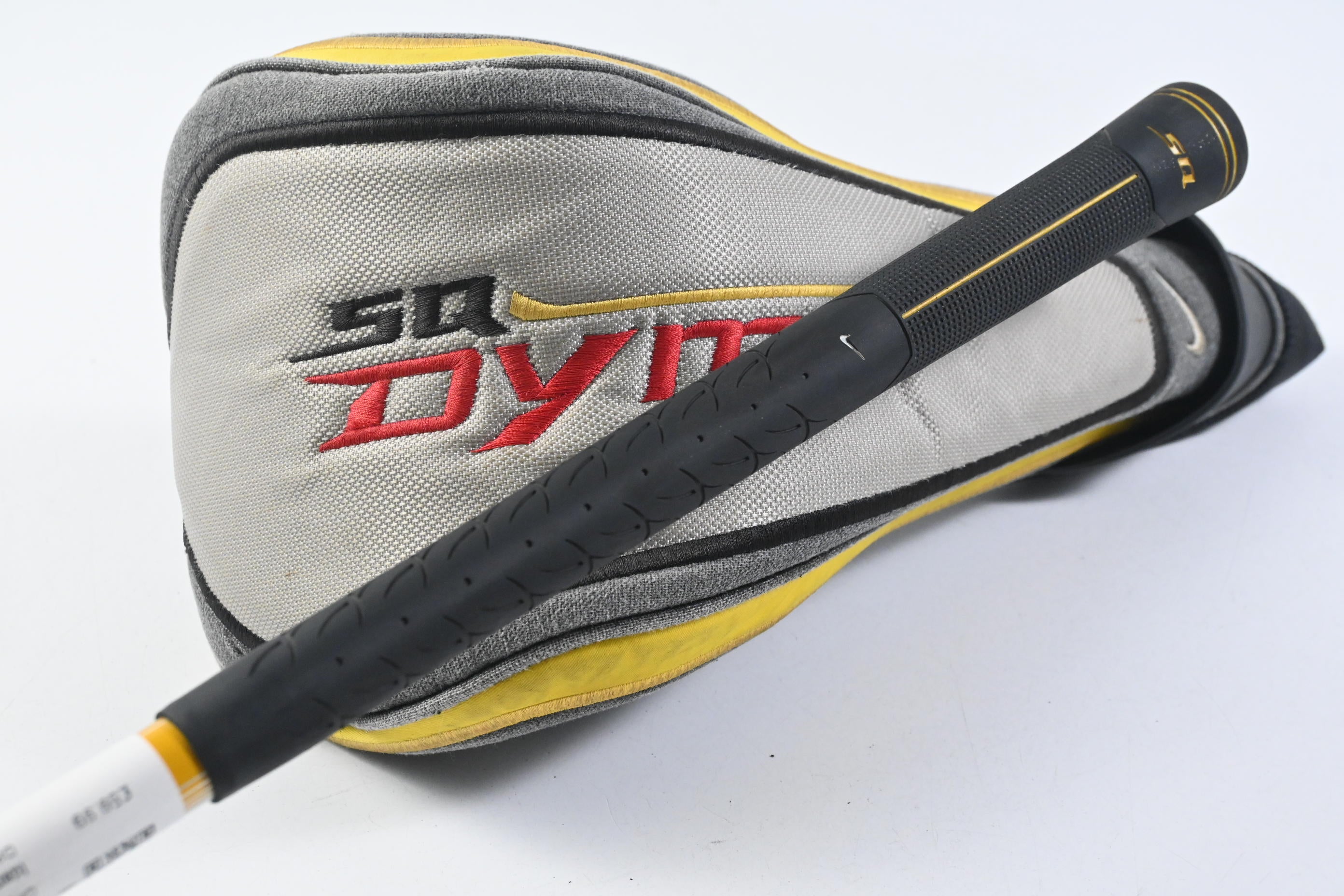 Nike SQ Dymo 2 Driver / 10.5 Degree / Regular Flex UST Axivcore 55 Shaft