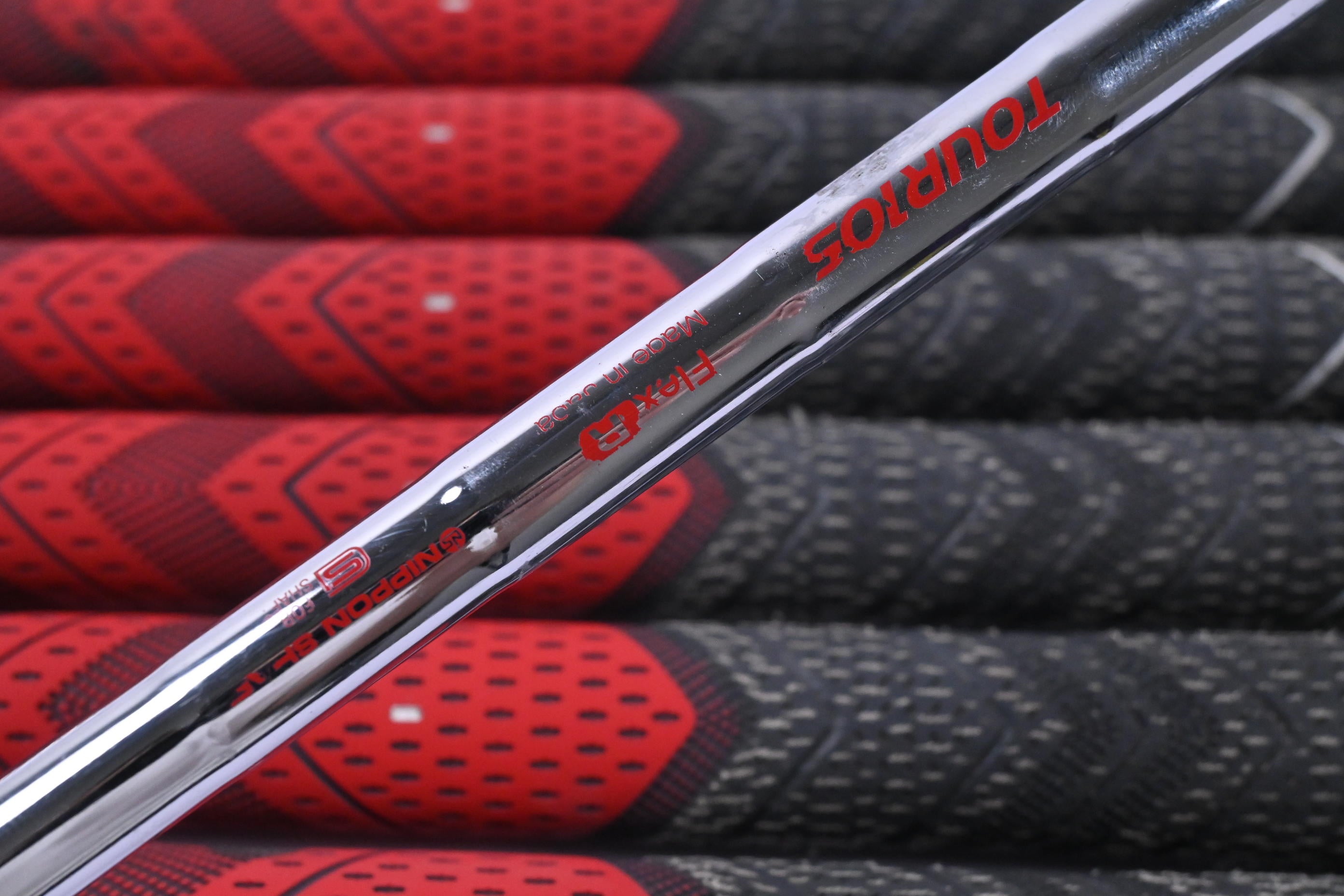 Mizuno JPX 900 Hot Metal Irons / 4-PW / Regular Flex N.S.PRO Modus 3 Shafts