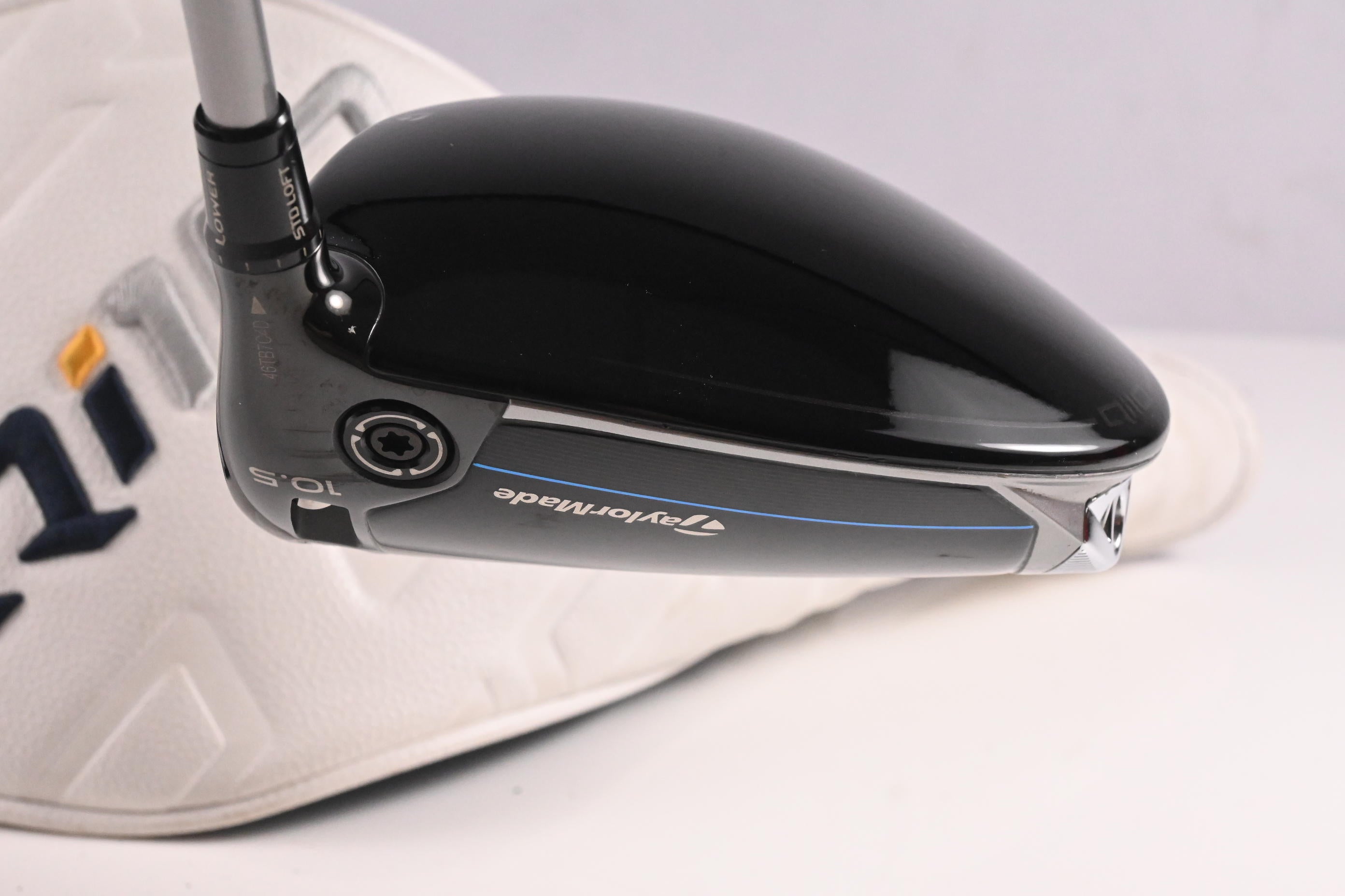Taylormade Qi10 Max Driver / 10.5 Degree / Regular Flex Fujikura SpeederNX TCS