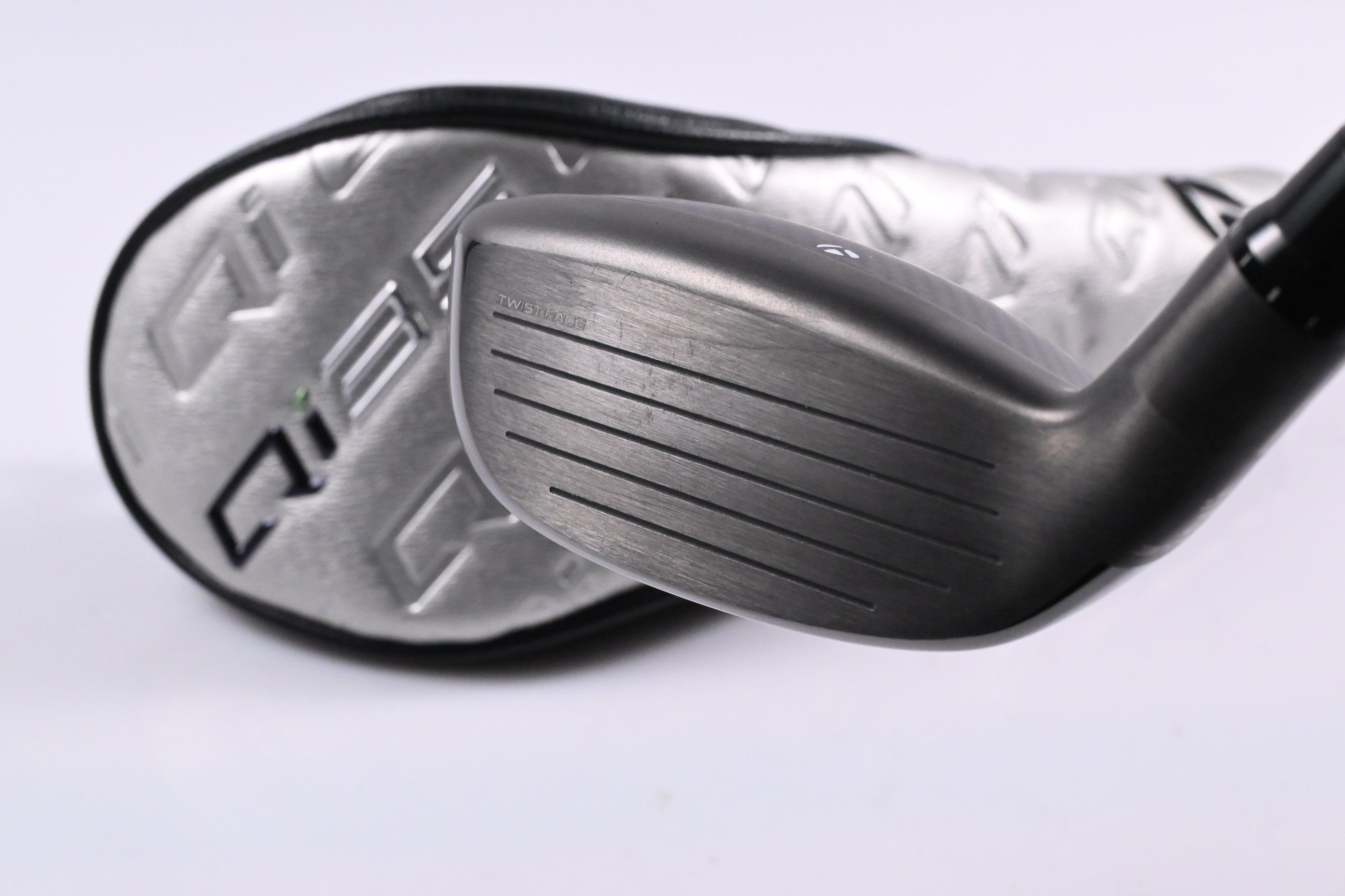 Taylormade Qi35 #2 Hybrid / 17 Degree / Stiff Flex Kai'li Dark Waves Blue 85