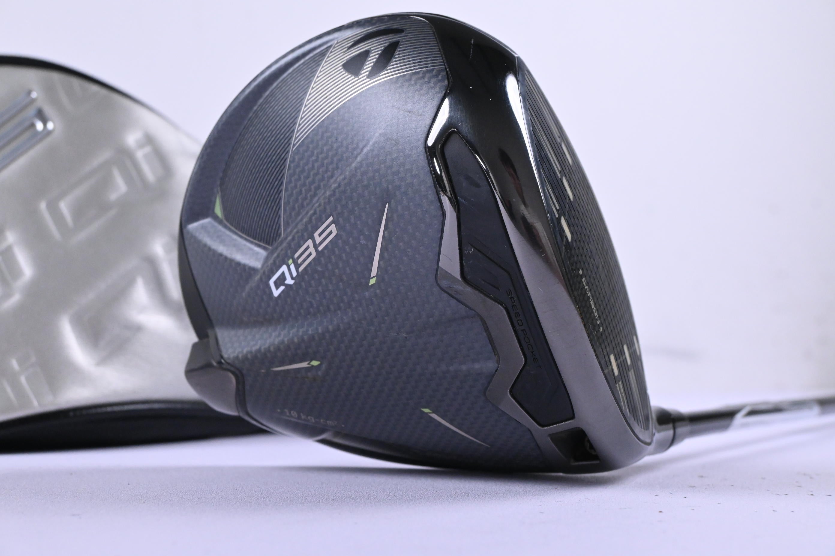 Taylormade Qi35 Max Driver / 9 Degree / Regular Flex Fujikura Ventus TR Blue 5