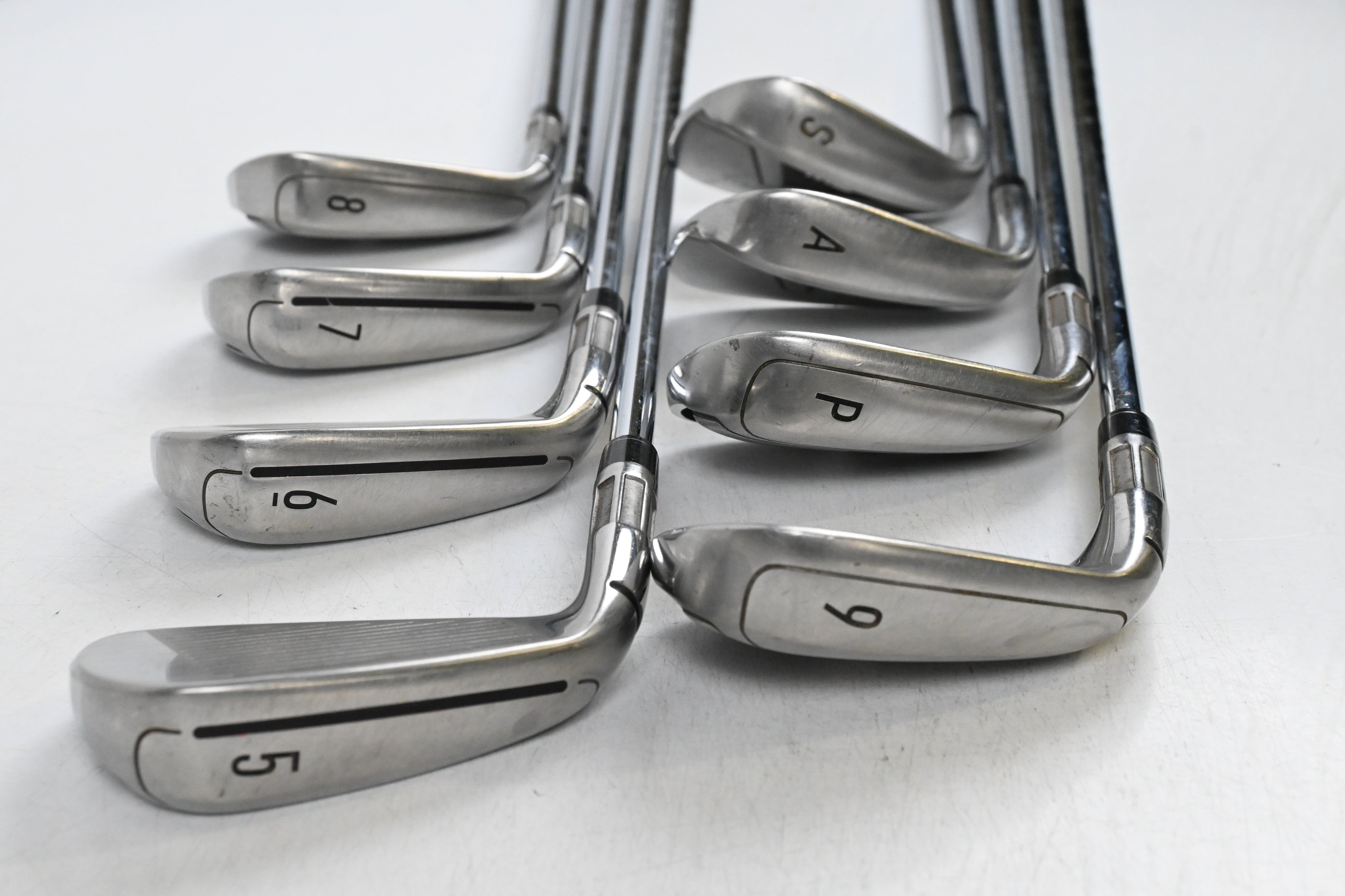 Taylormade M6 Irons / 5-PW+GW+SW / Regular Flex KBS MAX 85 Shafts