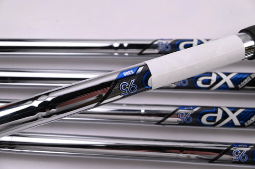 Titleist CB 620 Irons / 4-9i / Stiff Flex XP 95 S300 Shafts