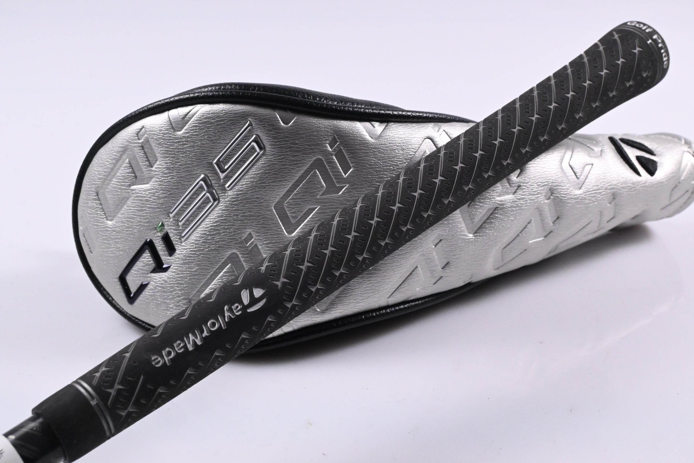 Taylormade Qi35 #2 Hybrid / 17 Degree / Stiff Flex Kai'li Dark Waves Blue 85